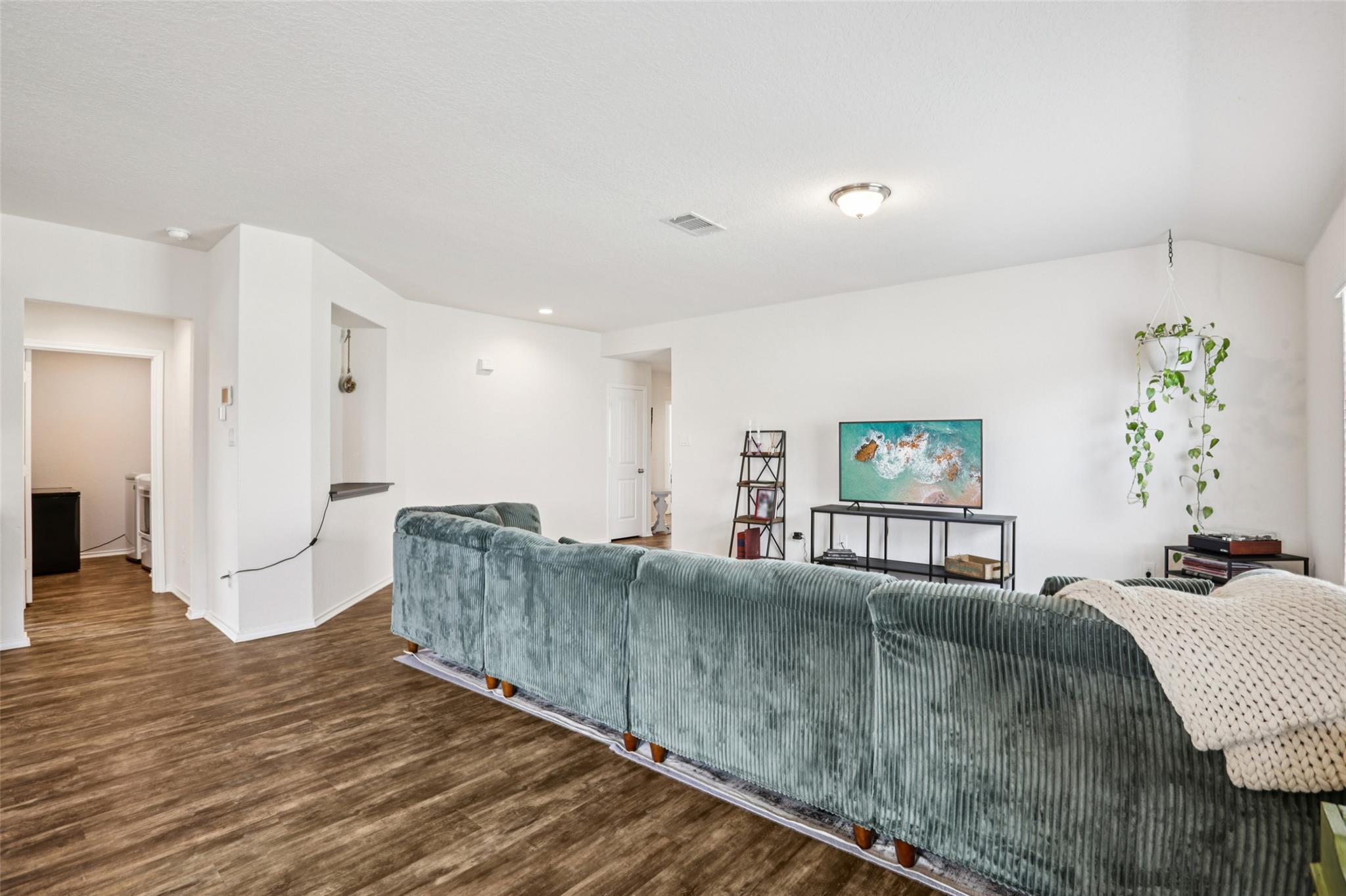 104 Finn Trl, San Marcos, TX 78666