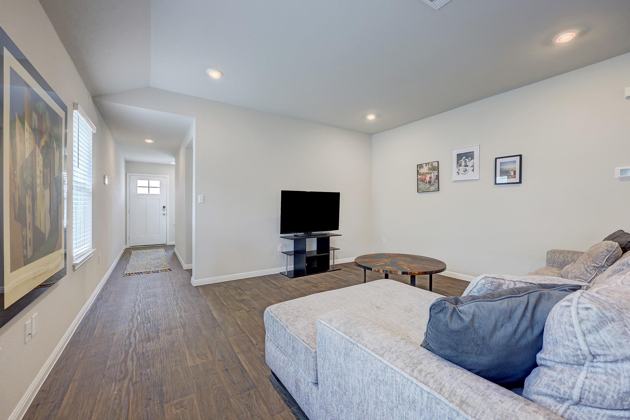 114 Oxbow Ter, Bastrop, TX 78602