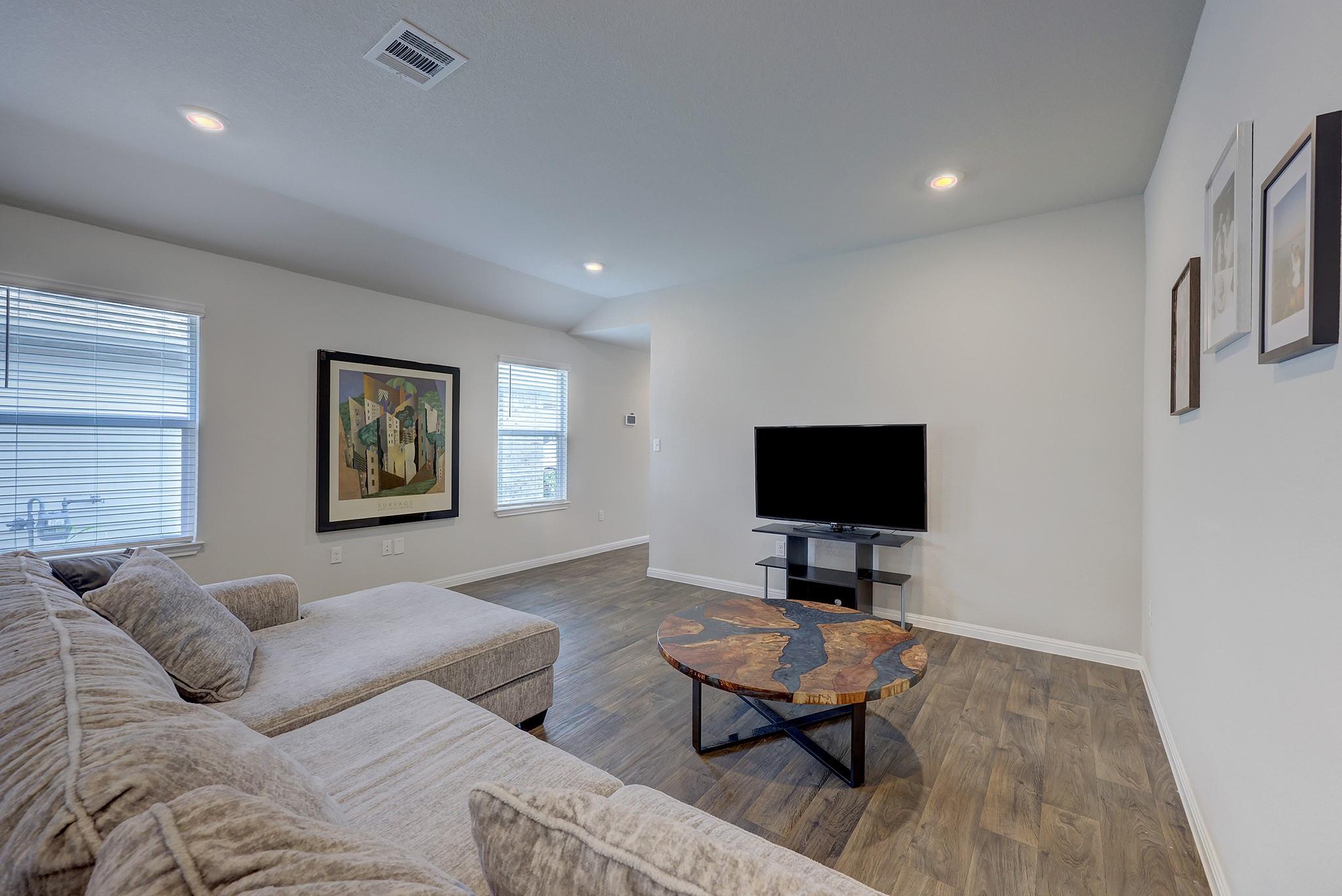 114 Oxbow Ter, Bastrop, TX 78602