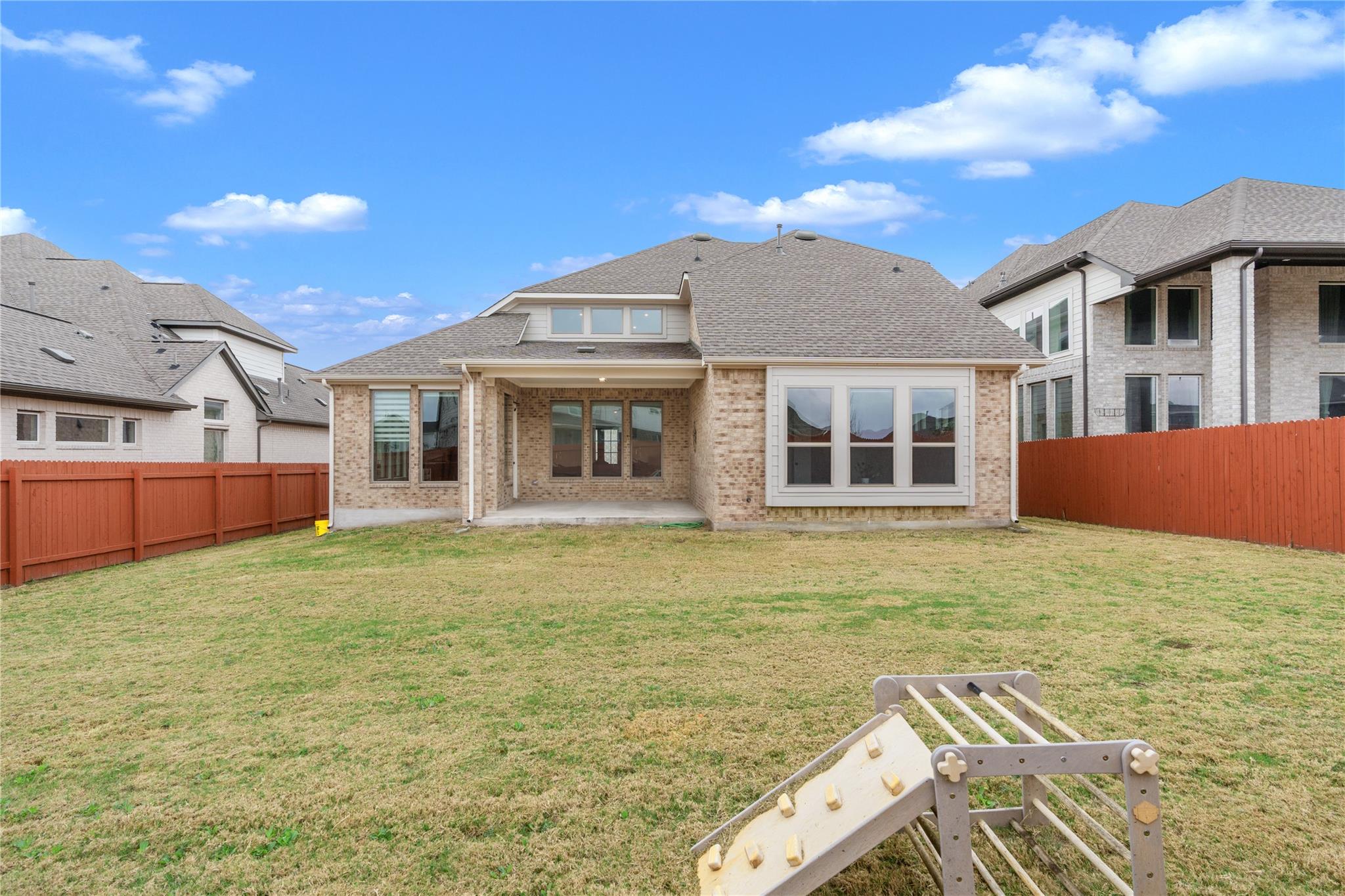 213 Palatino Bnd, Liberty Hill, TX 78642