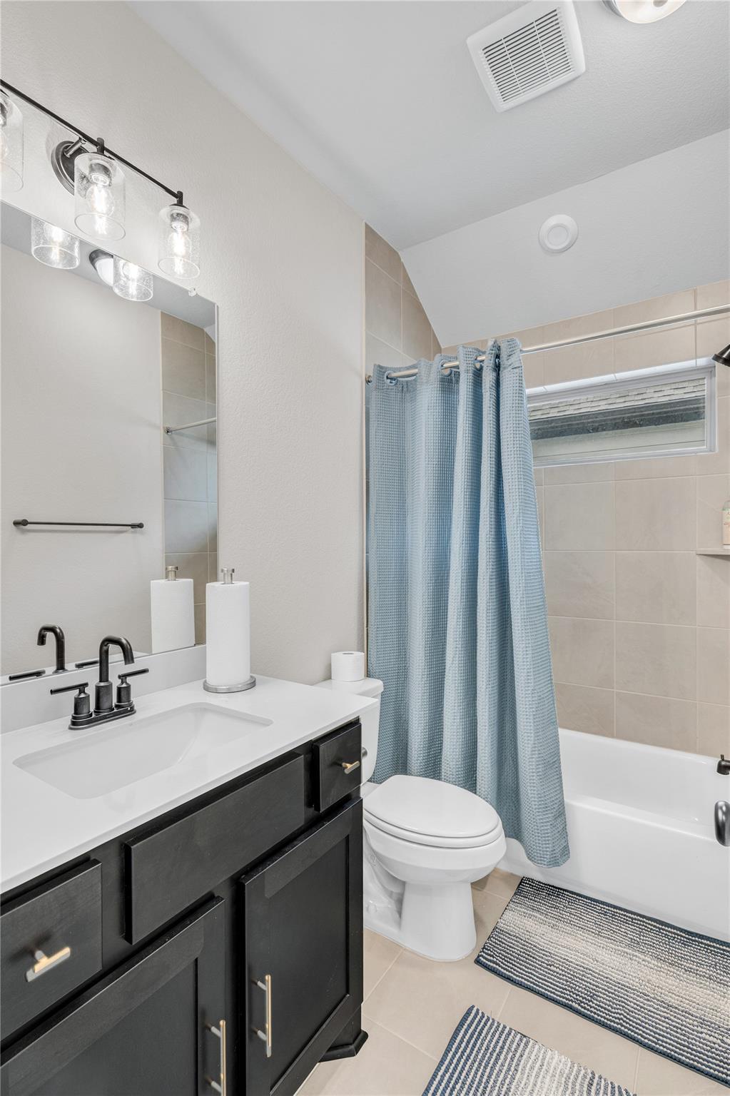 213 Palatino Bnd, Liberty Hill, TX 78642