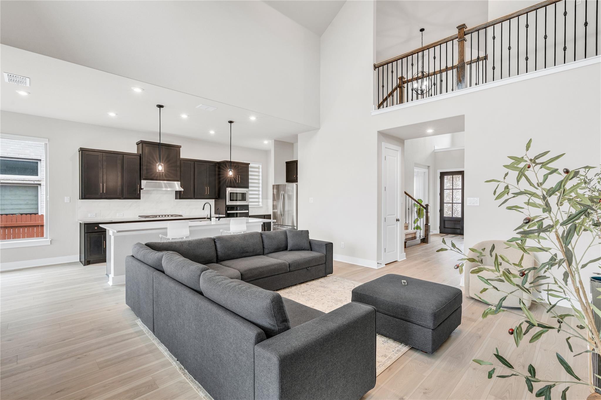 213 Palatino Bnd, Liberty Hill, TX 78642