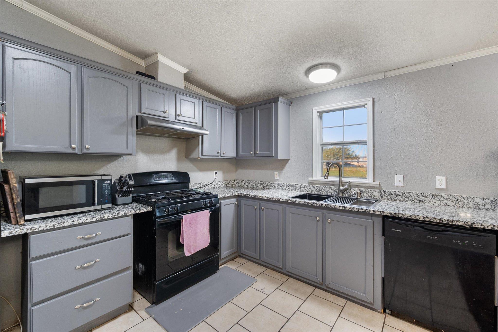 335 NW County Road 2100, Corsicana, TX 75110