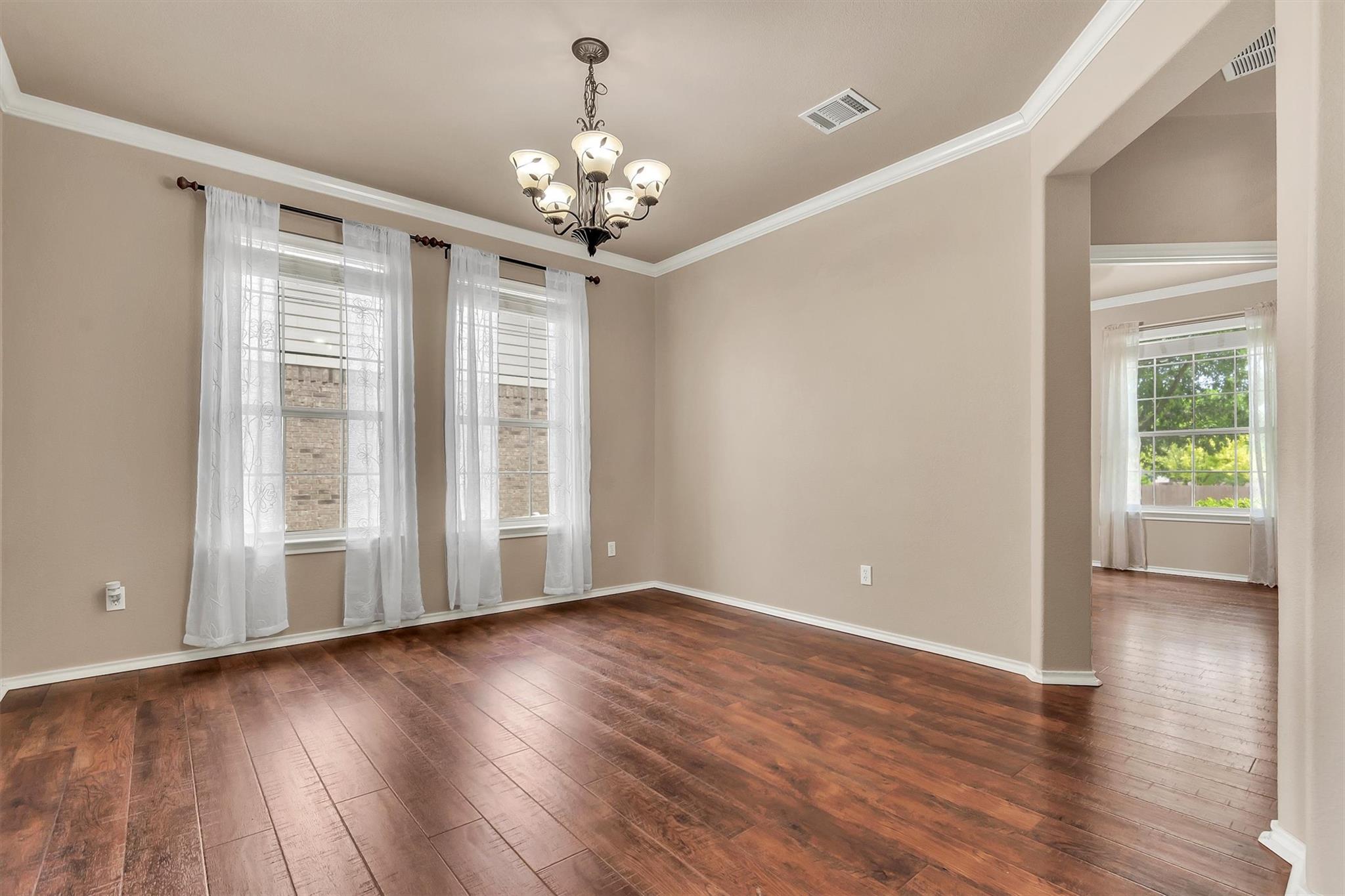 749 Sweet Gum Dr, Kyle, TX 78640