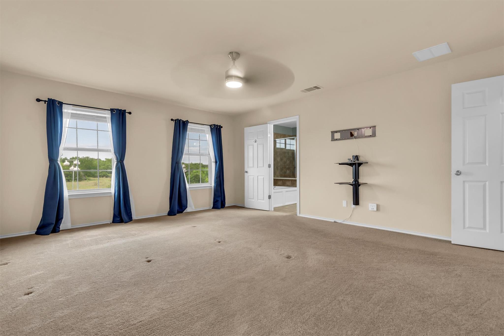 749 Sweet Gum Dr, Kyle, TX 78640