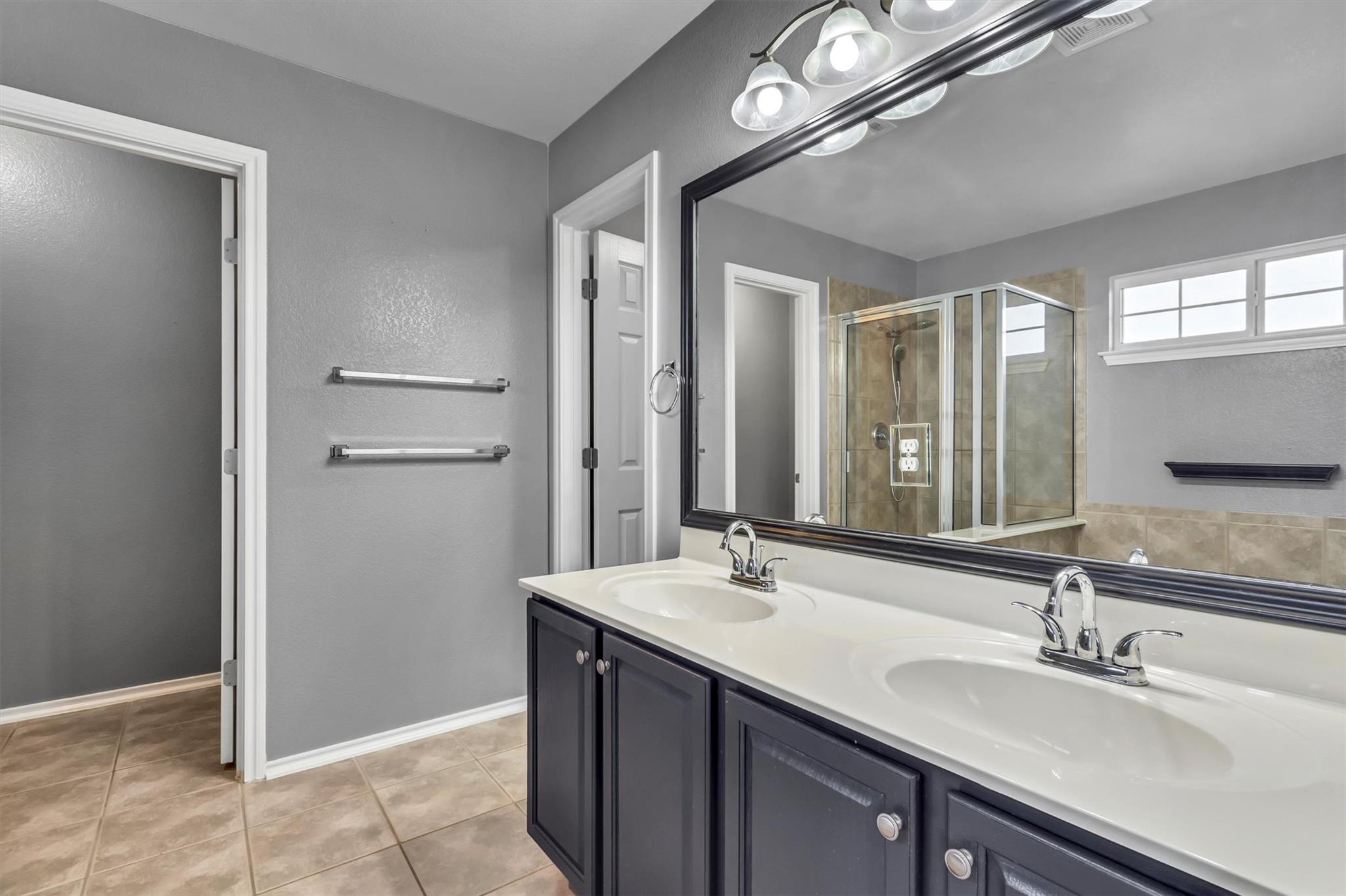 749 Sweet Gum Dr, Kyle, TX 78640