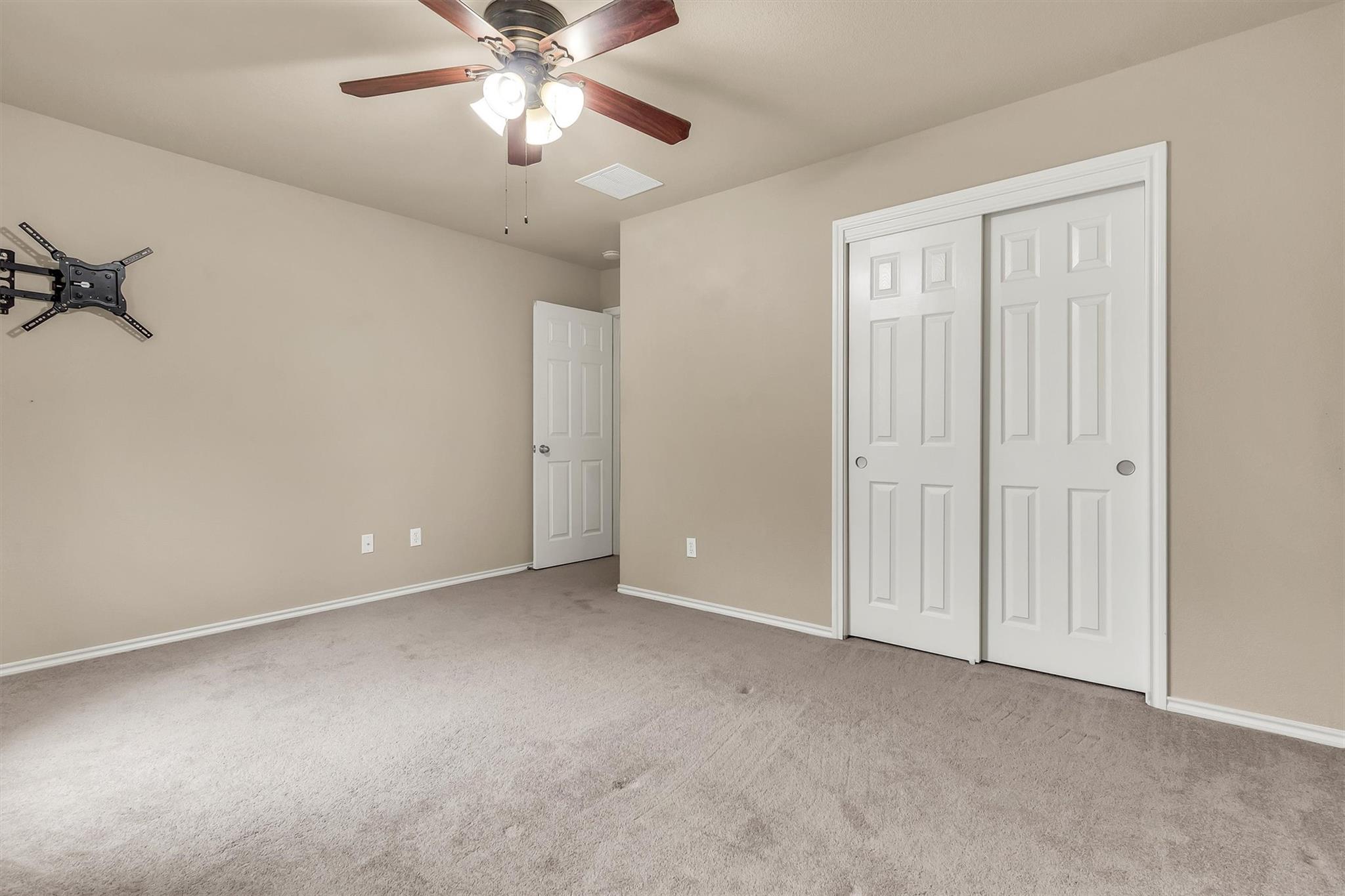 749 Sweet Gum Dr, Kyle, TX 78640