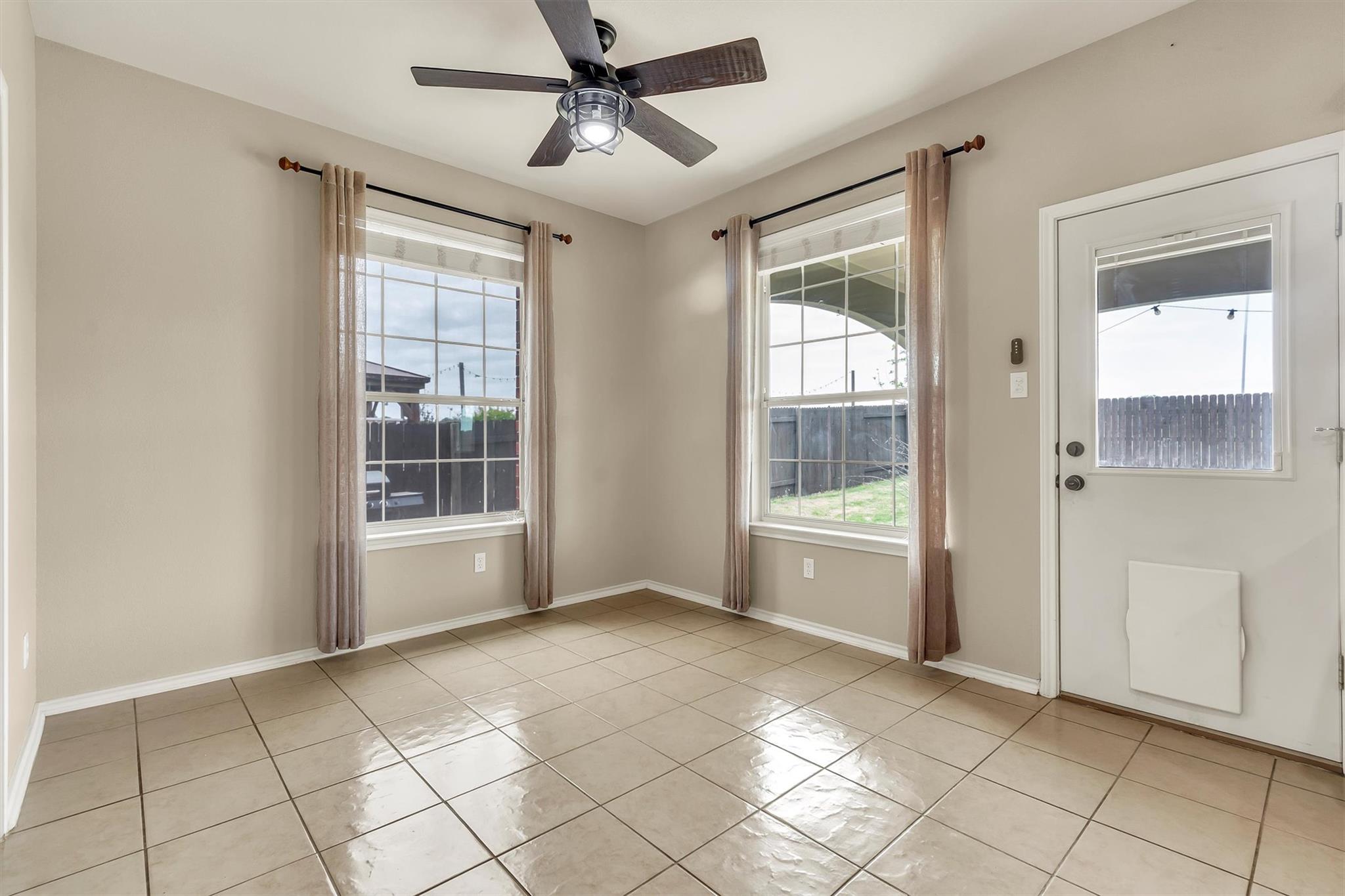 749 Sweet Gum Dr, Kyle, TX 78640