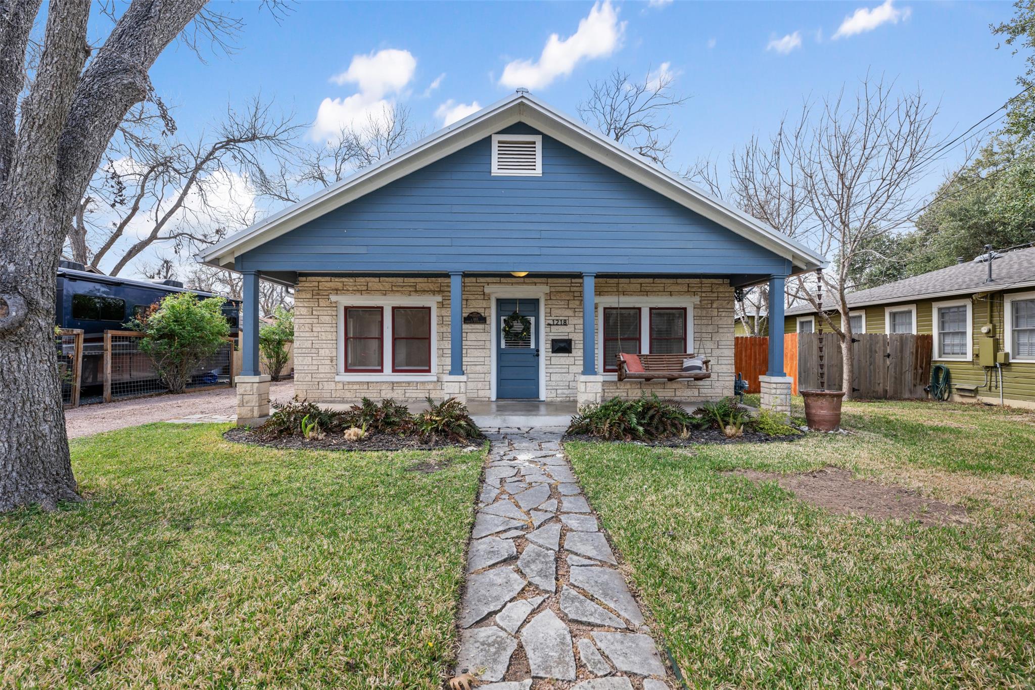 1218 S Myrtle St, Georgetown, TX 78626