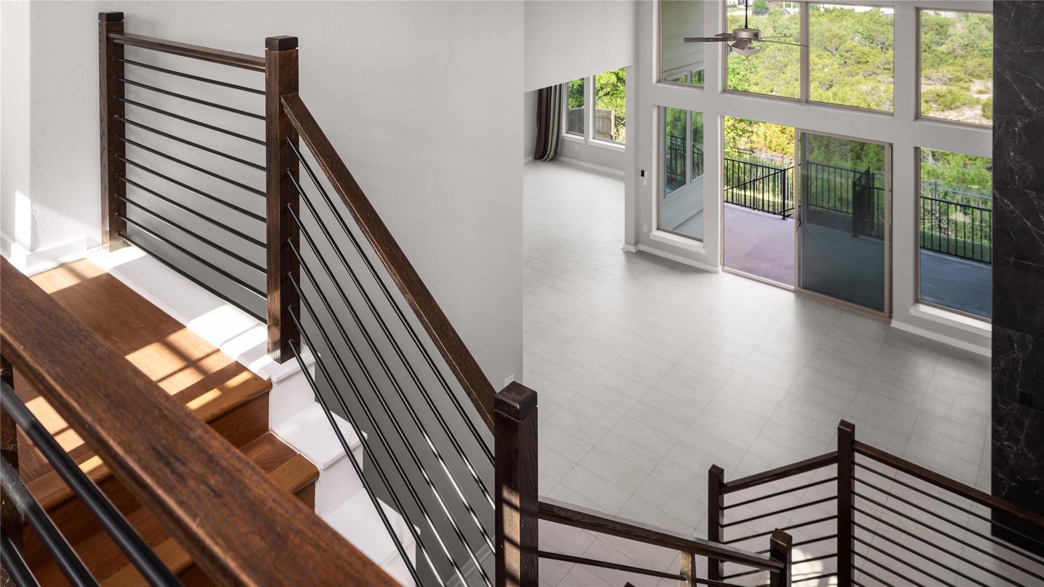 595 Dayridge Dr, Dripping Springs, TX 78620