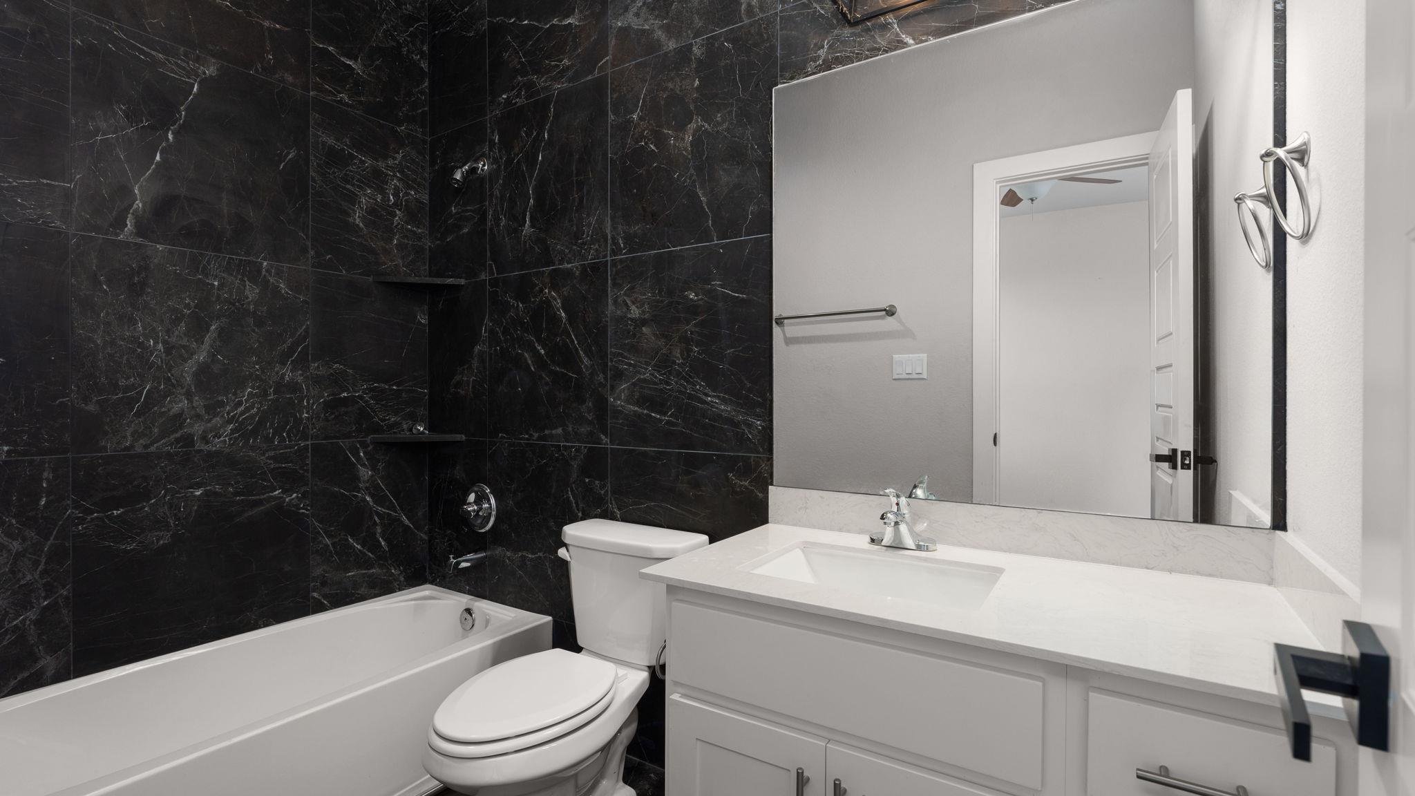 595 Dayridge Dr, Dripping Springs, TX 78620