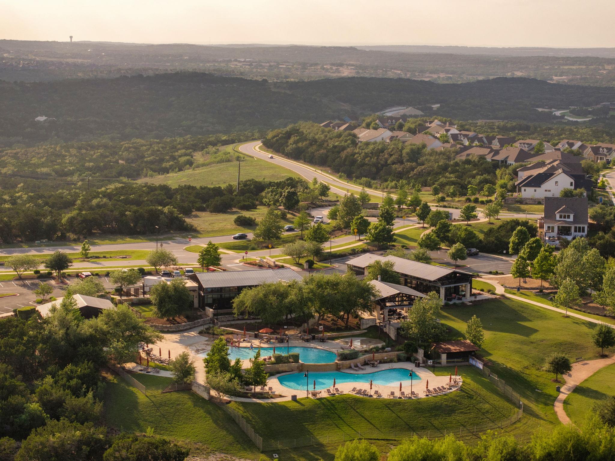 595 Dayridge Dr, Dripping Springs, TX 78620