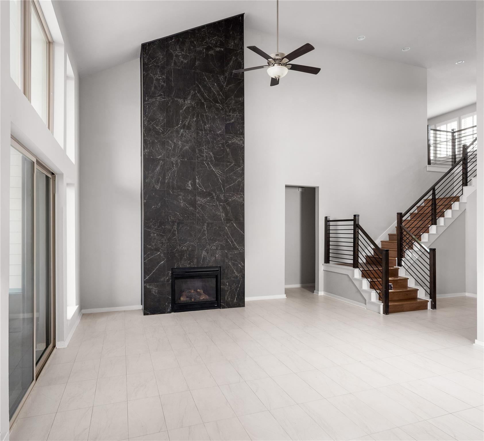 595 Dayridge Dr, Dripping Springs, TX 78620