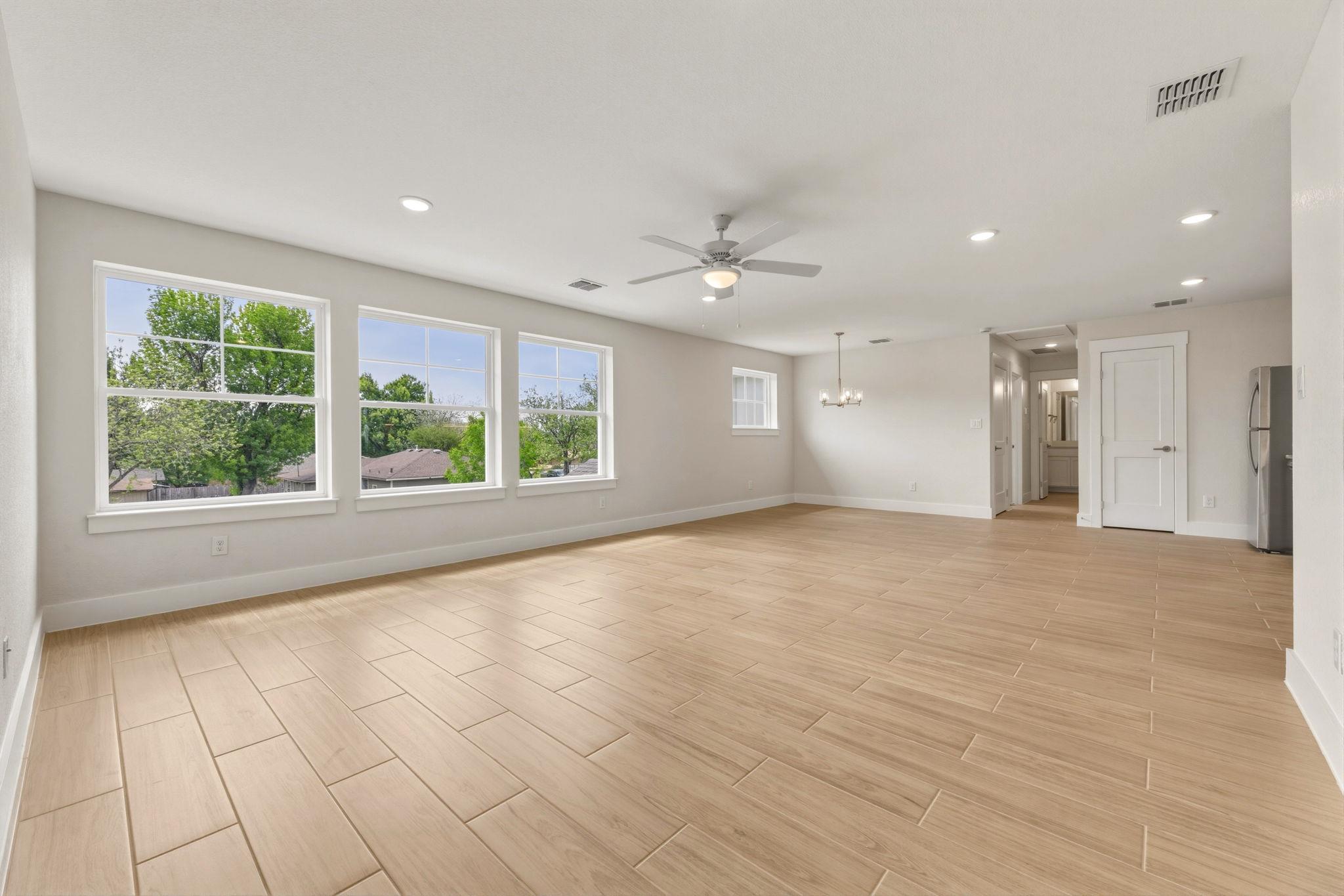 1412 Kent St, Taylor, TX 76574