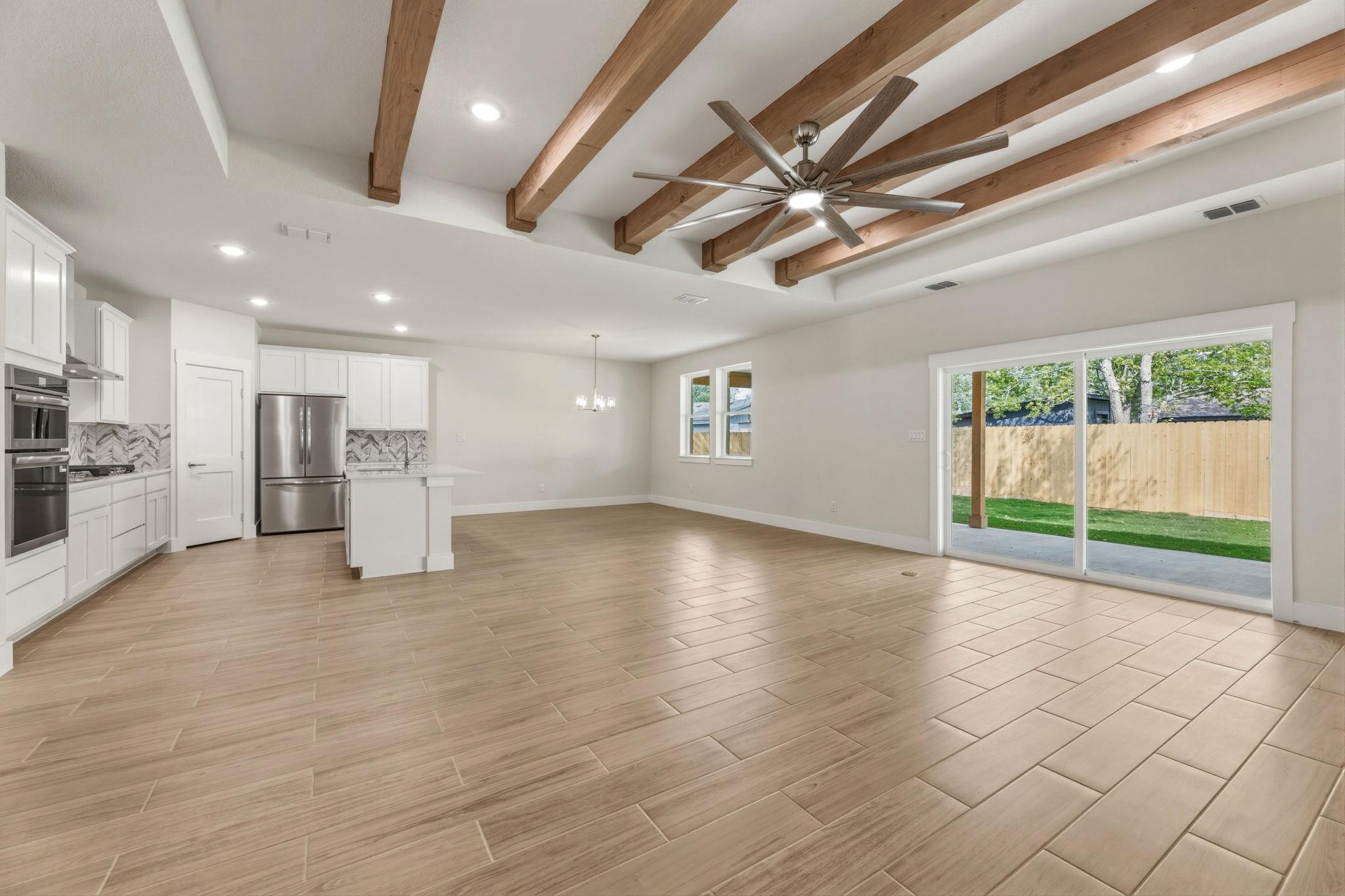 1412 Kent St, Taylor, TX 76574