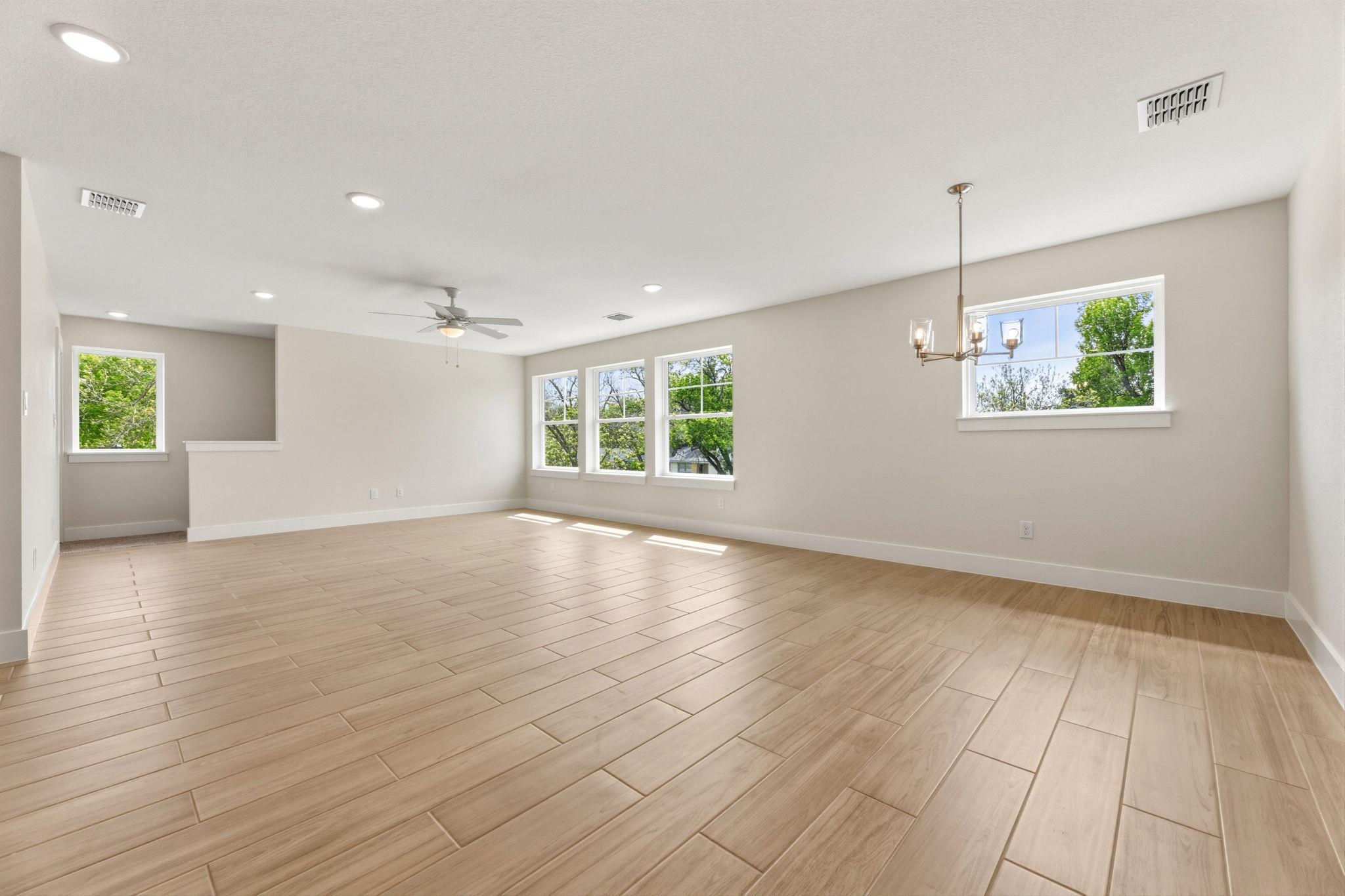 1412 Kent St, Taylor, TX 76574