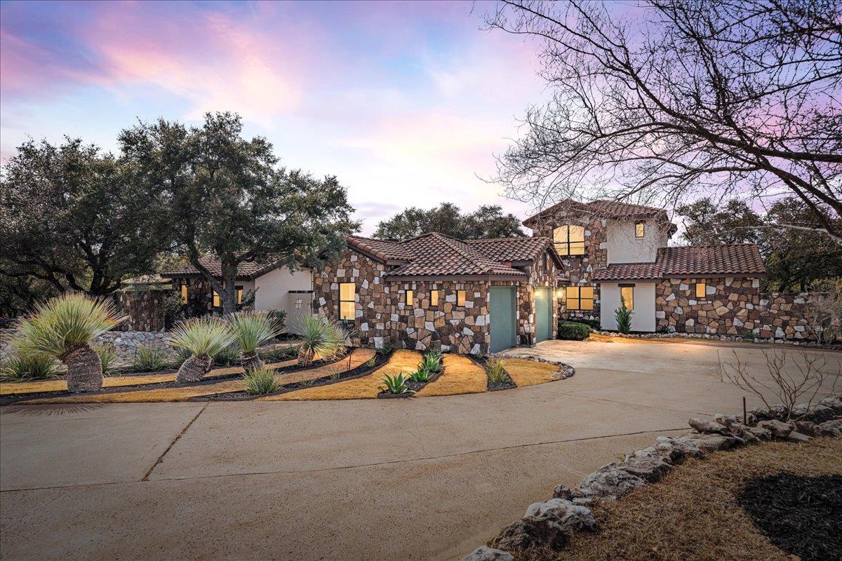 2808 & 2804 Fall Creek Estates Dr, Spicewood, TX 78669