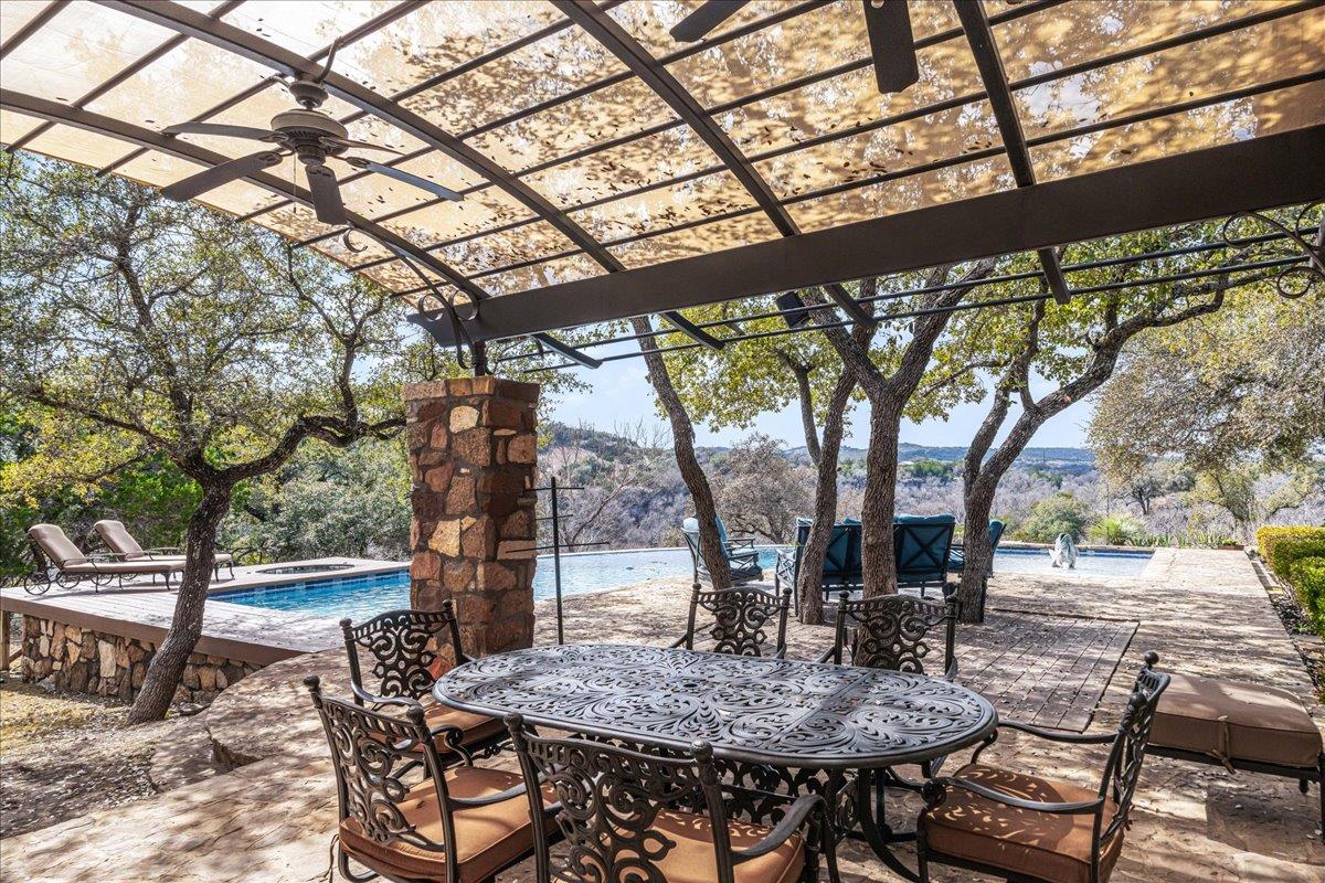 2808 & 2804 Fall Creek Estates Dr, Spicewood, TX 78669