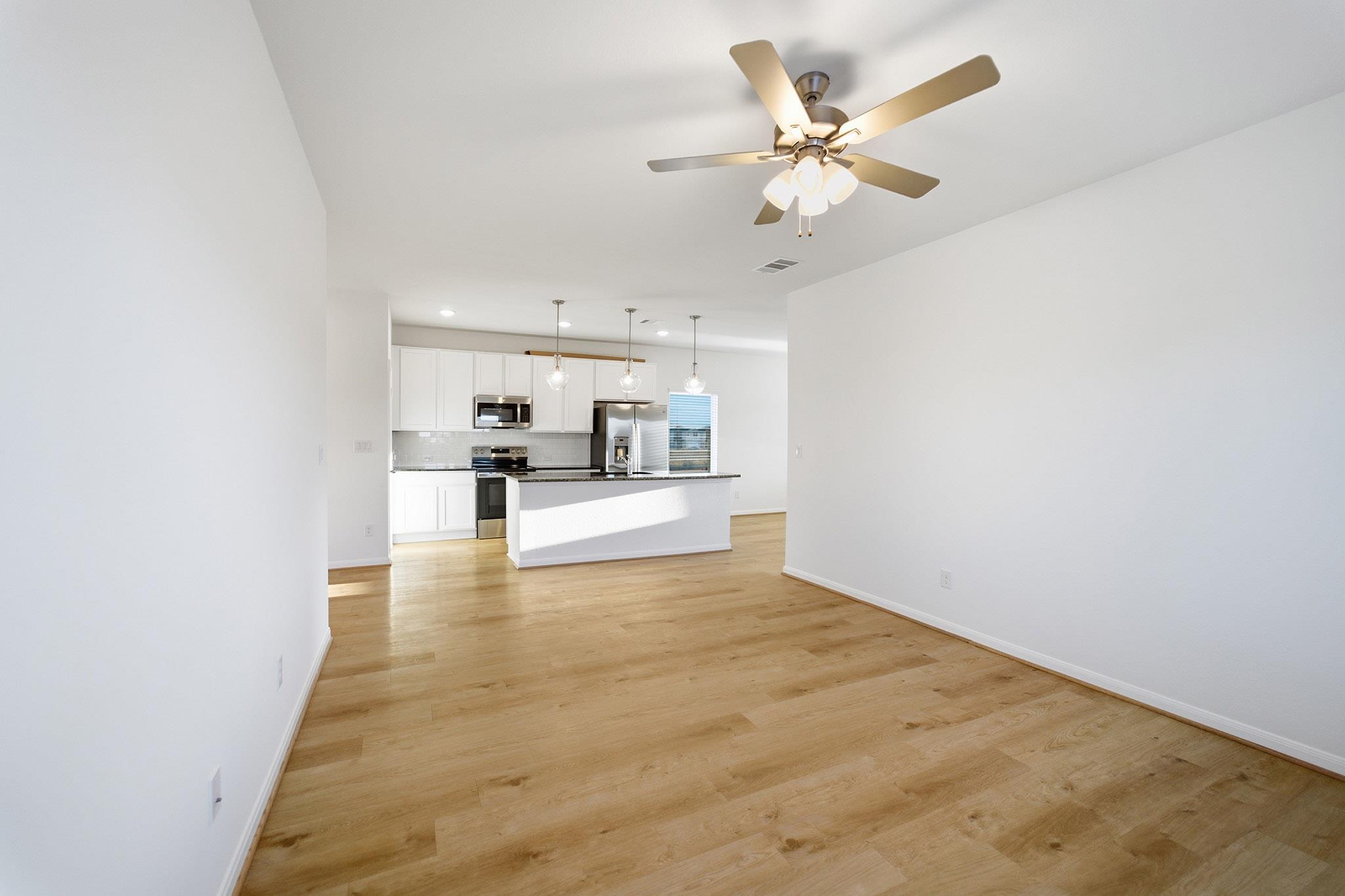 112 Vandervoort Way, Jarrell, TX 76537