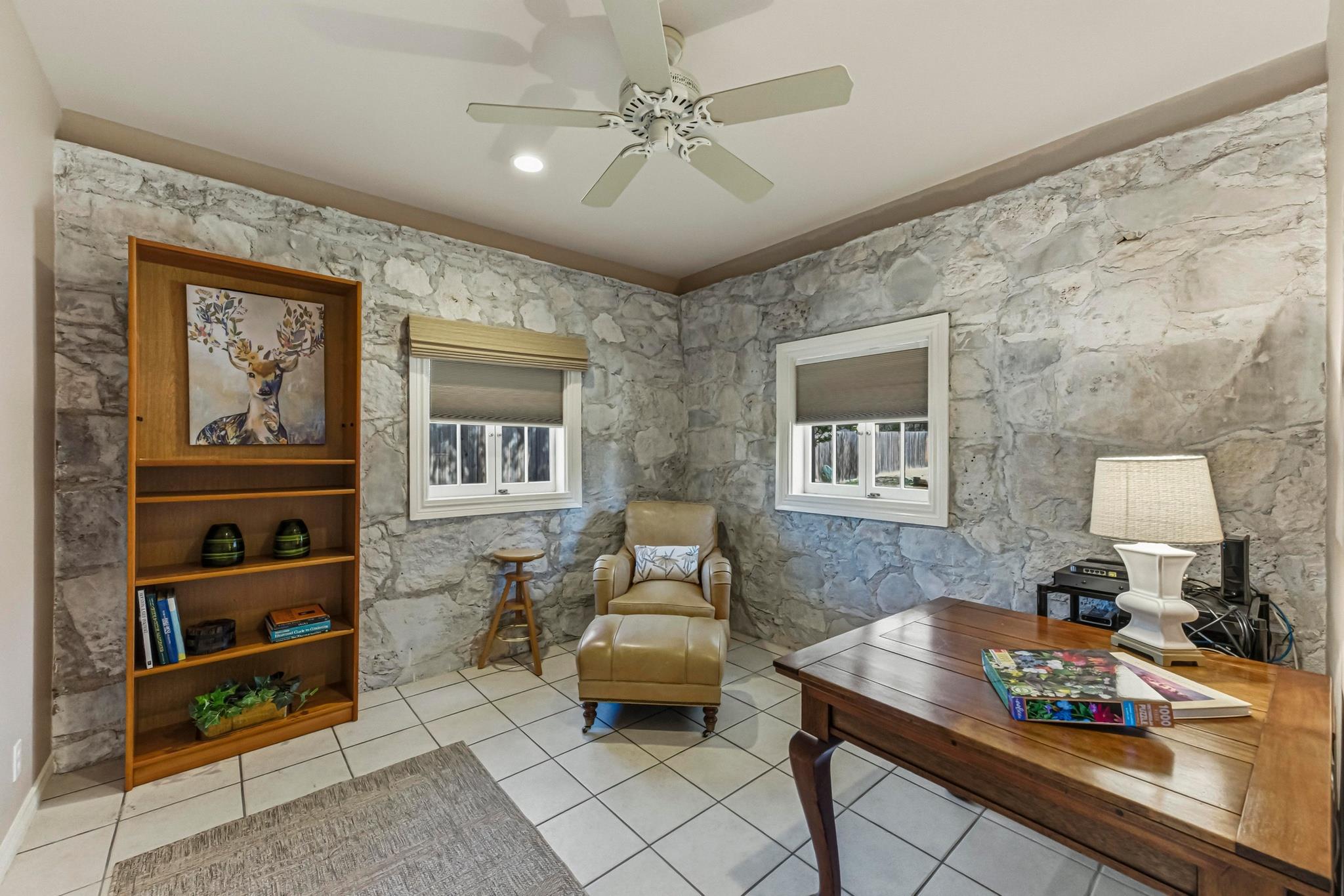 15943 Booth Cir, Volente, TX 78641