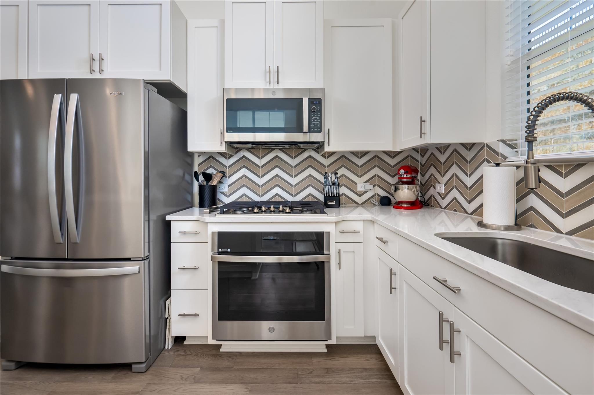 432 Cartwheel Bnd, Austin, TX 78738