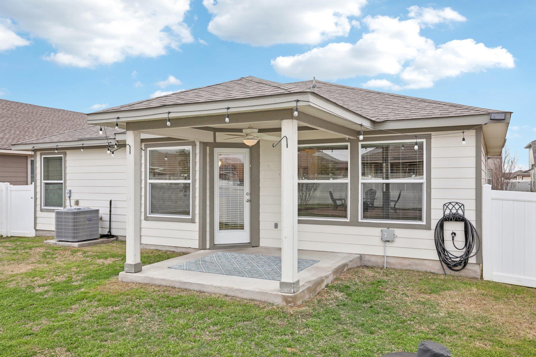 18332 Congaree St, Pflugerville, TX 78660