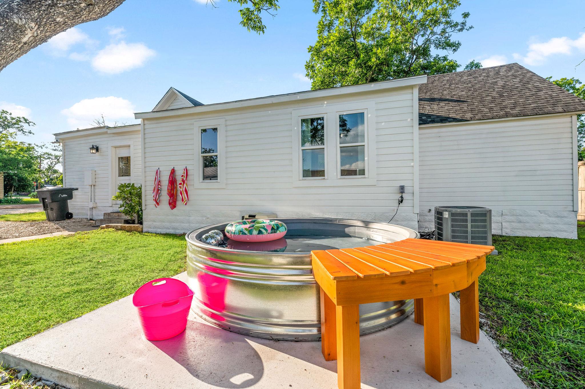 703 E Highway St, Fredericksburg, TX 78624