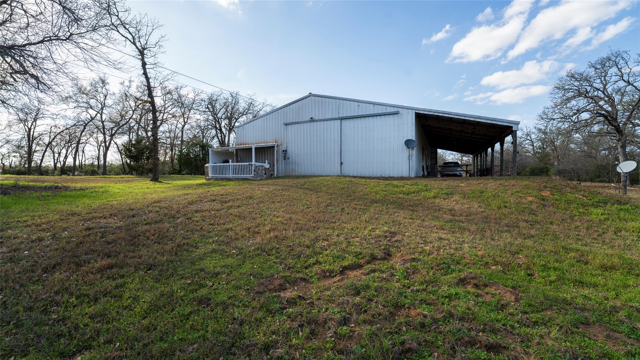 969 Private Road 7054, Gause, TX 77857