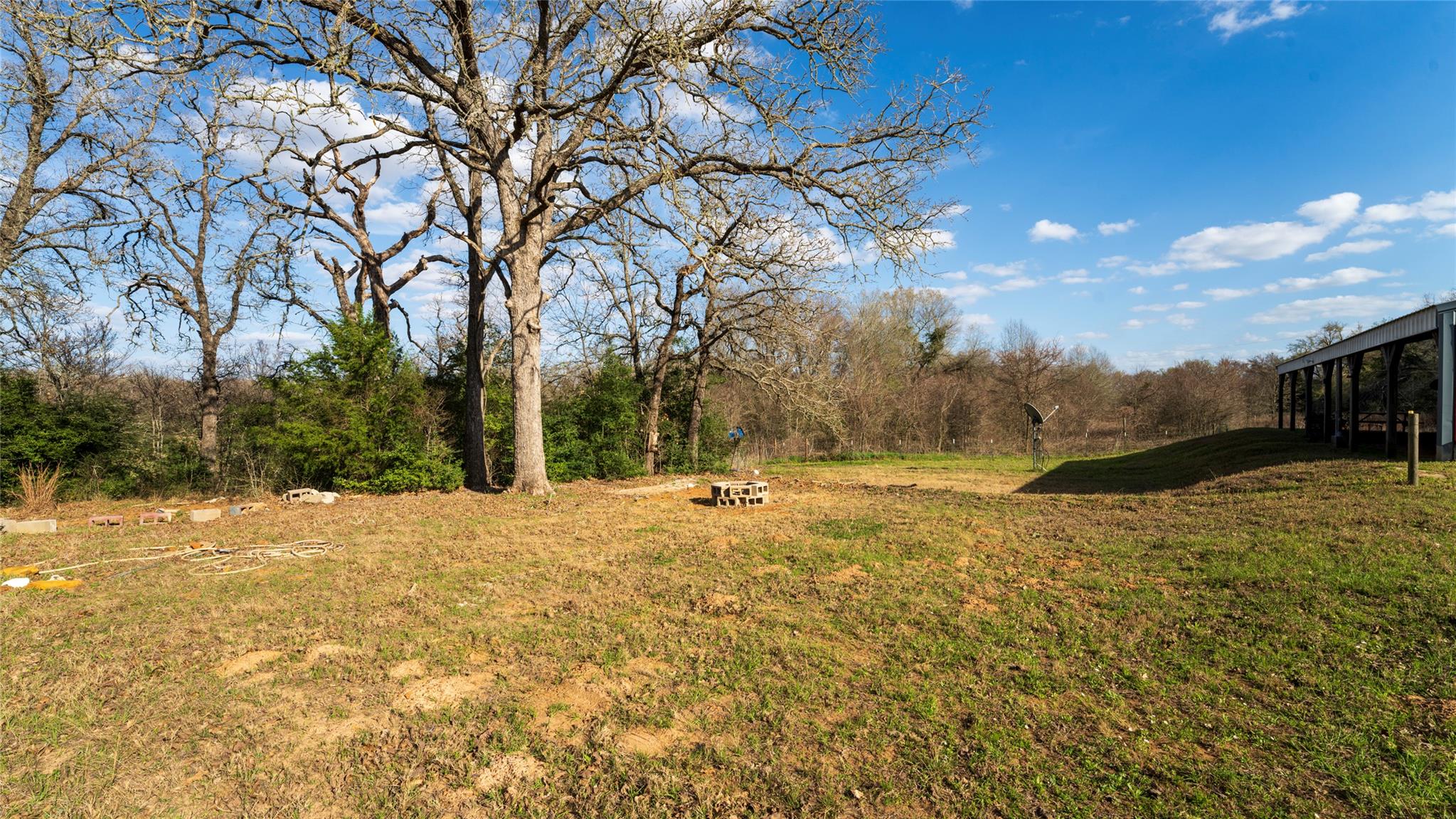 969 Private Road 7054, Gause, TX 77857