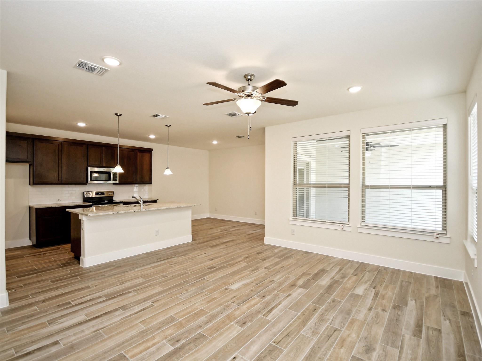 406 Parkline Dr, Georgetown, TX 78626