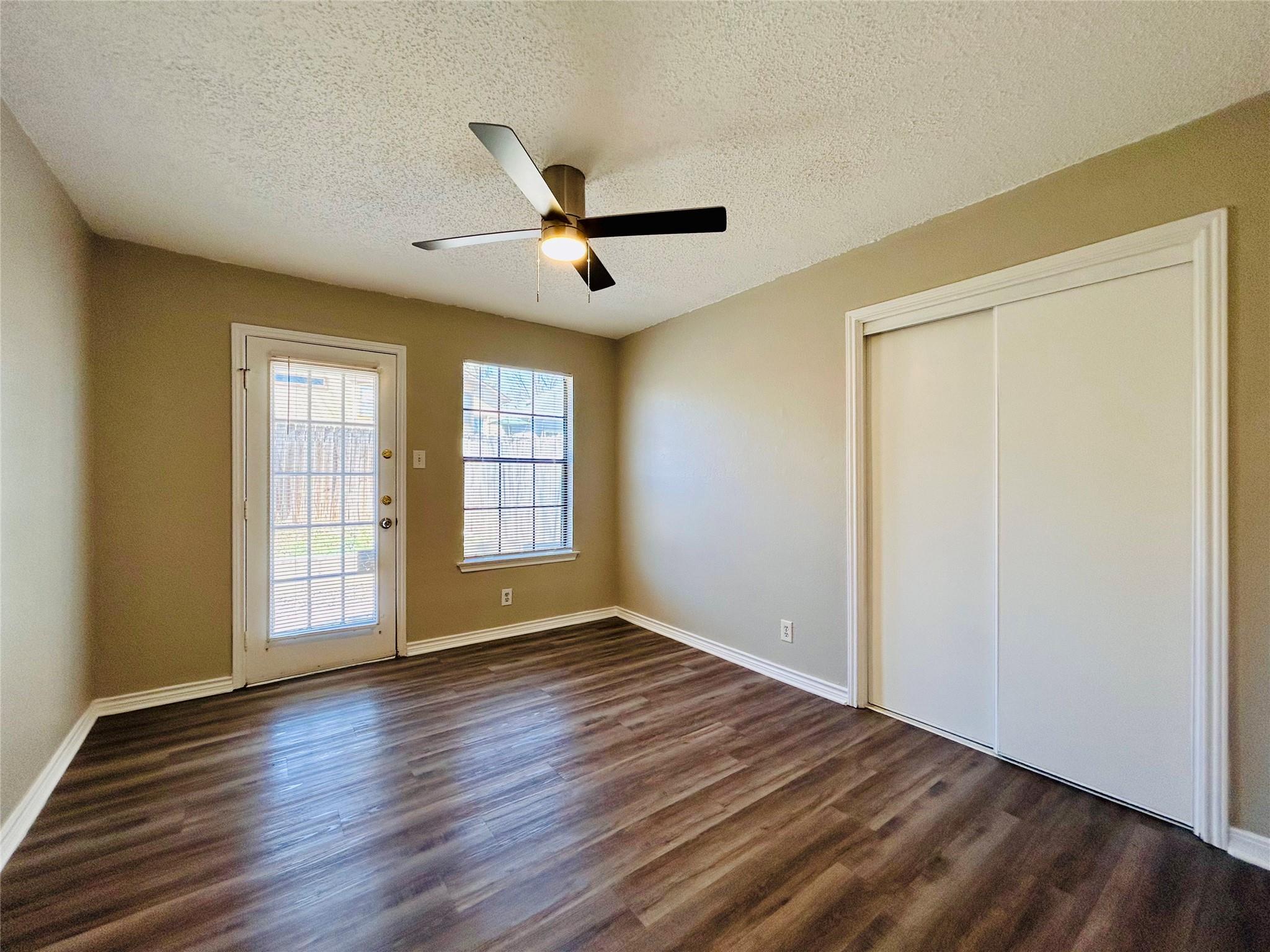 9400 Kempler Dr # B, Austin, TX 78748