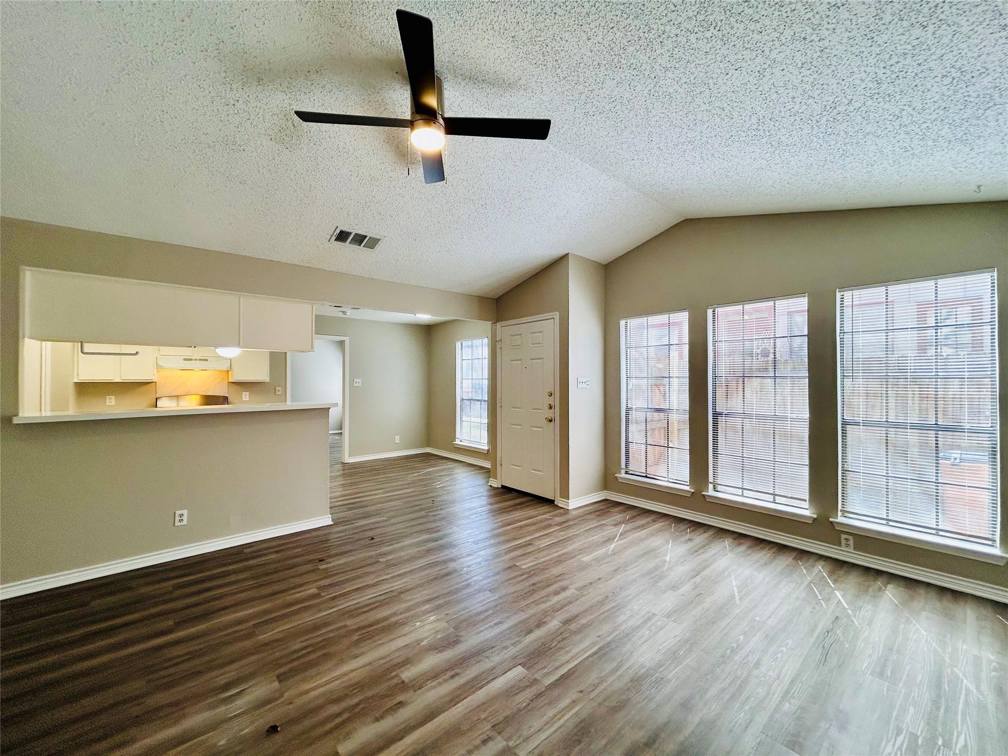 9400 Kempler Dr # B, Austin, TX 78748