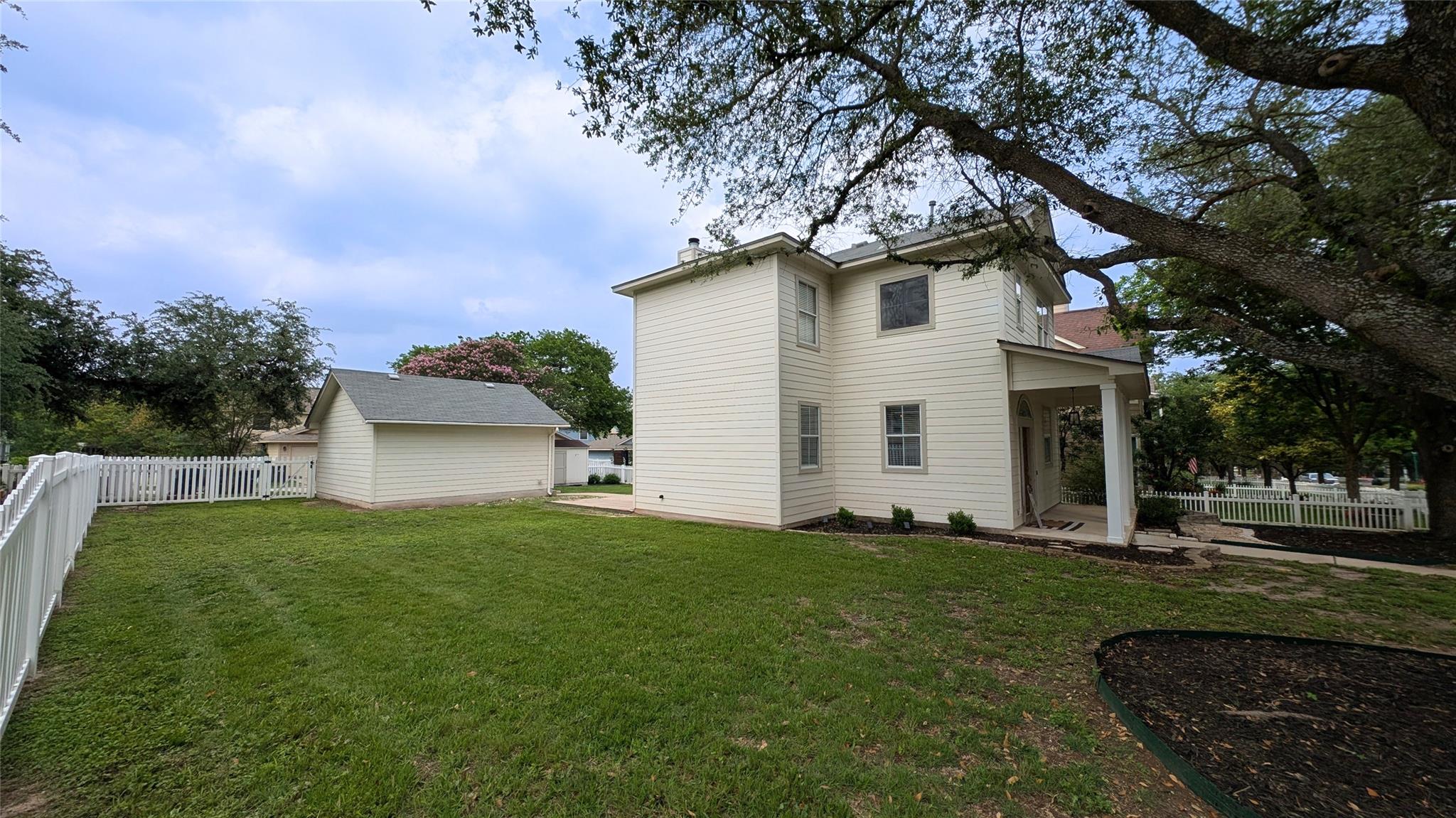 219 Witte Rd, Kyle, TX 78640