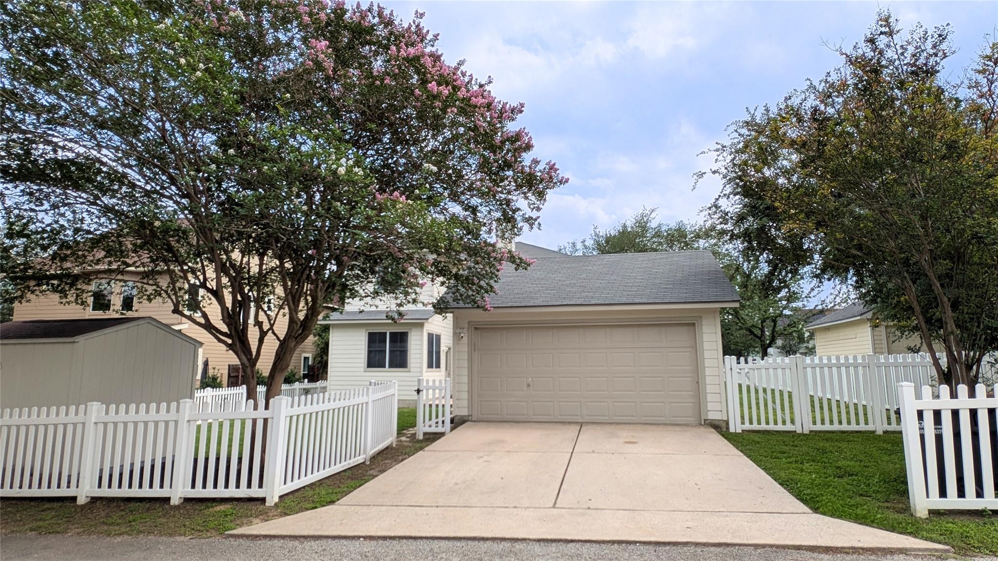 219 Witte Rd, Kyle, TX 78640