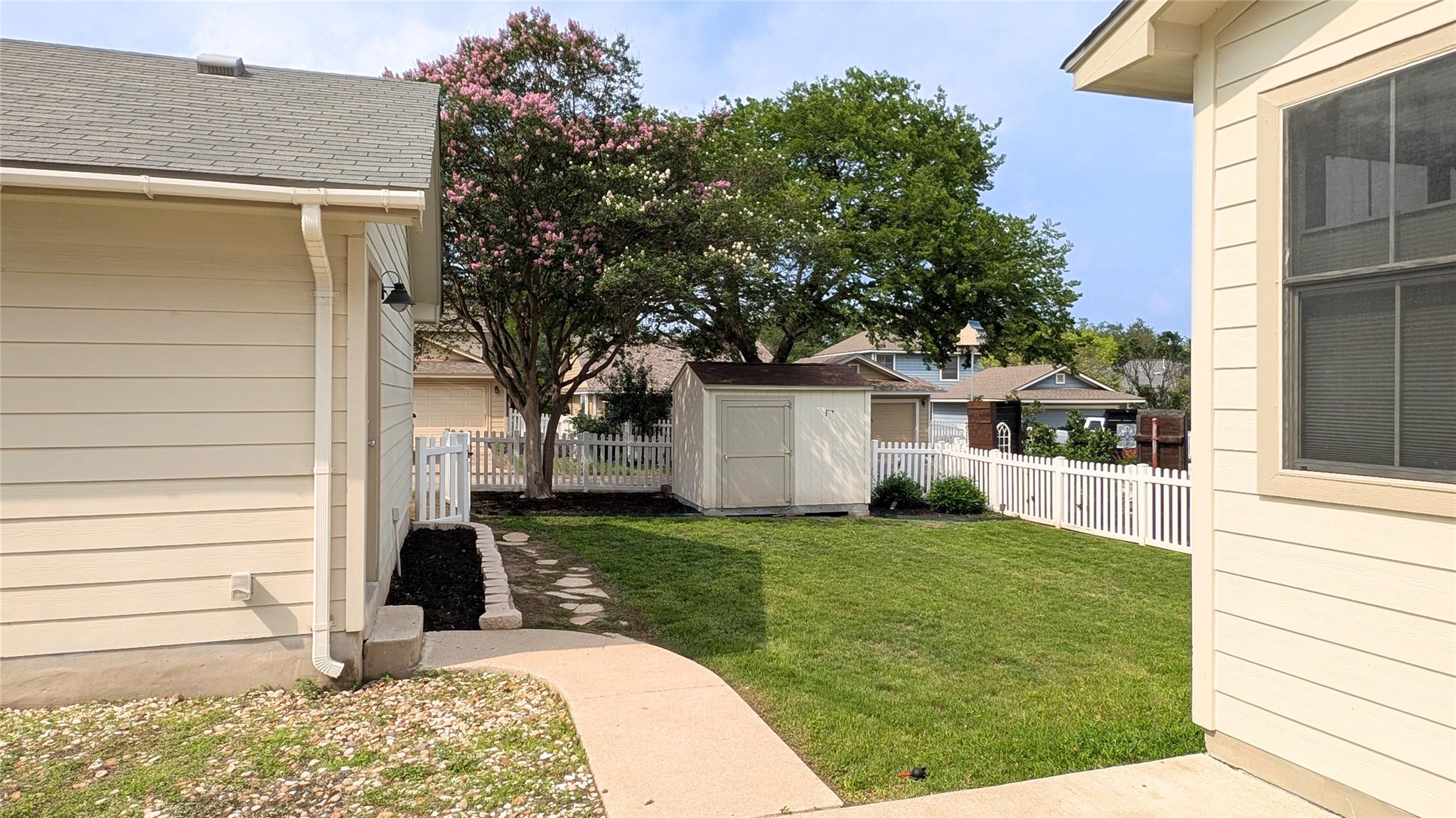 219 Witte Rd, Kyle, TX 78640