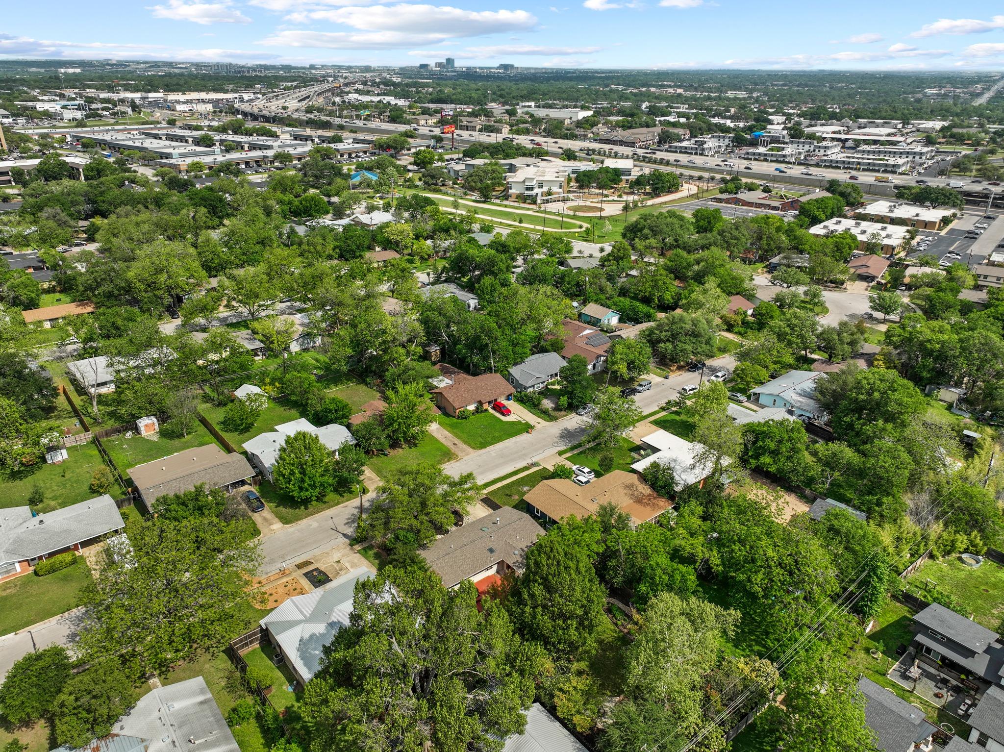 7605 Meadowview Ln, Austin, TX 78752