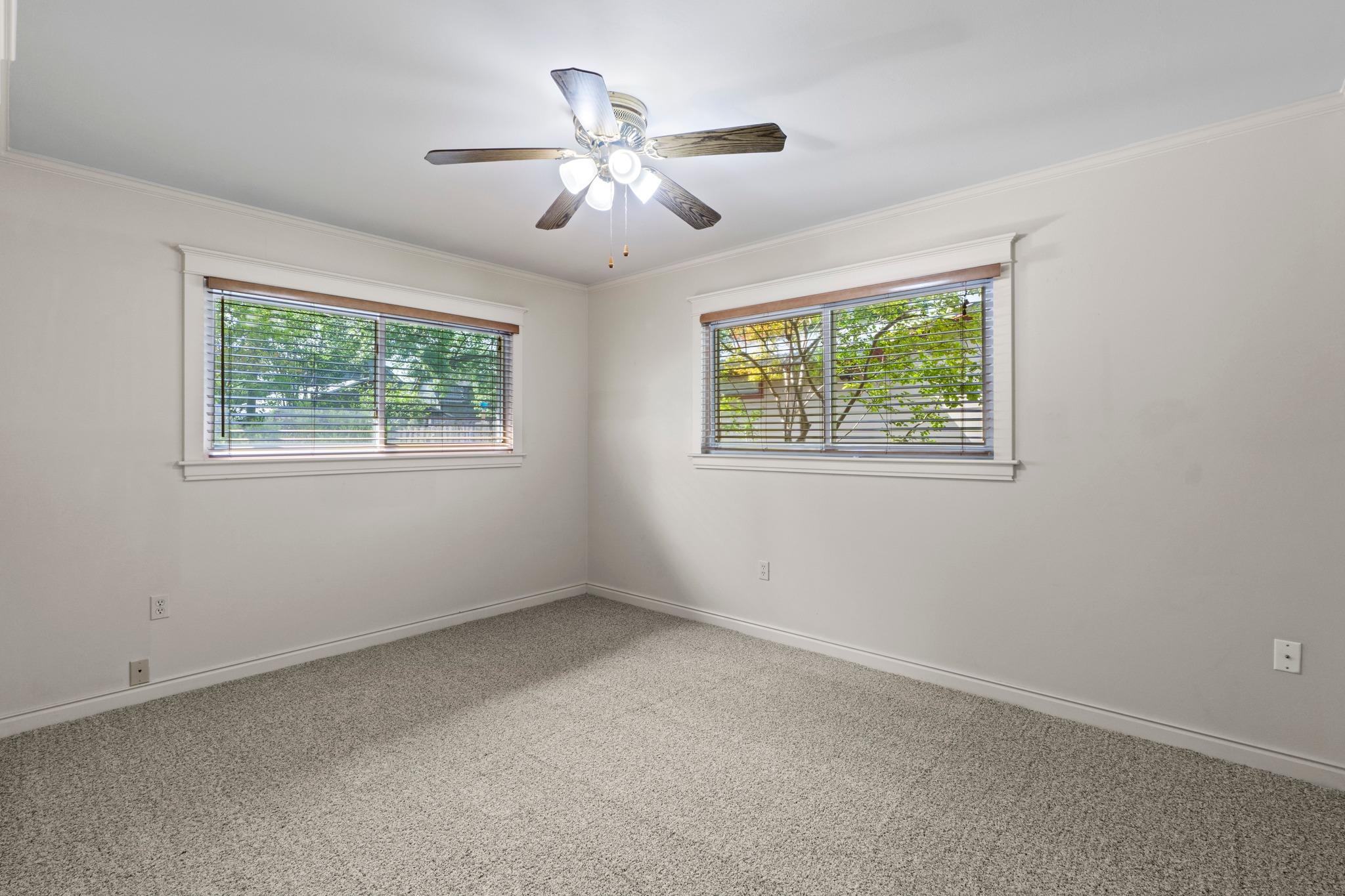 7605 Meadowview Ln, Austin, TX 78752