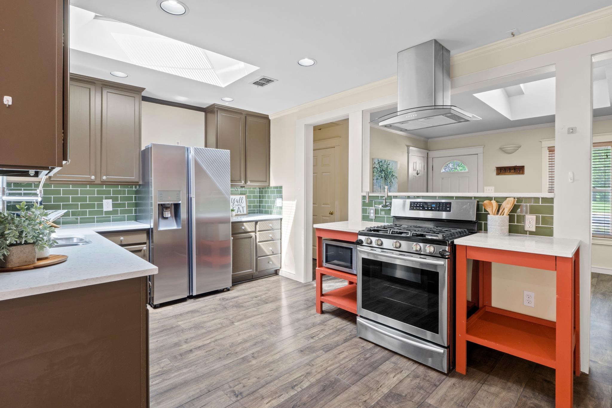 7605 Meadowview Ln, Austin, TX 78752