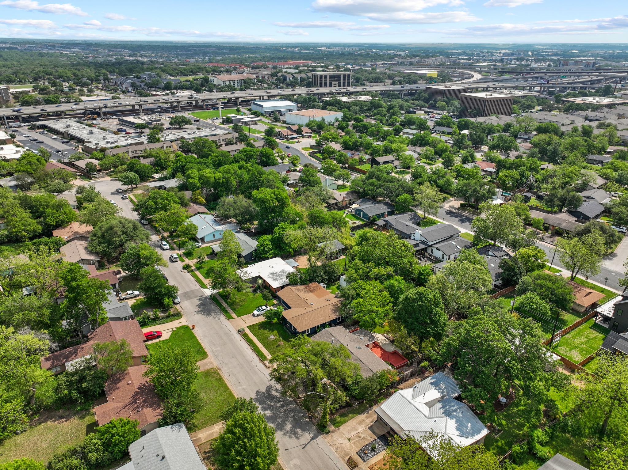 7605 Meadowview Ln, Austin, TX 78752