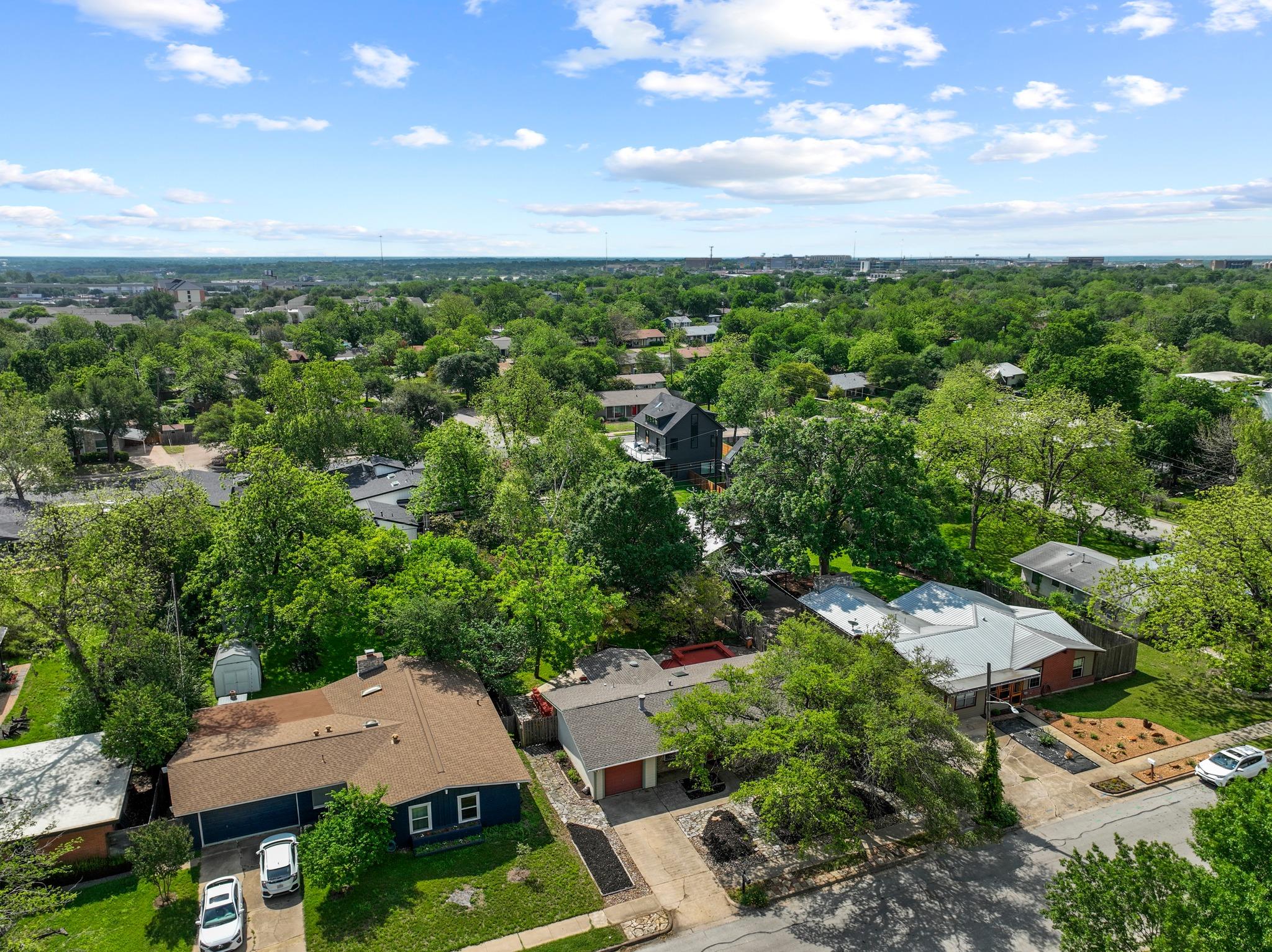 7605 Meadowview Ln, Austin, TX 78752