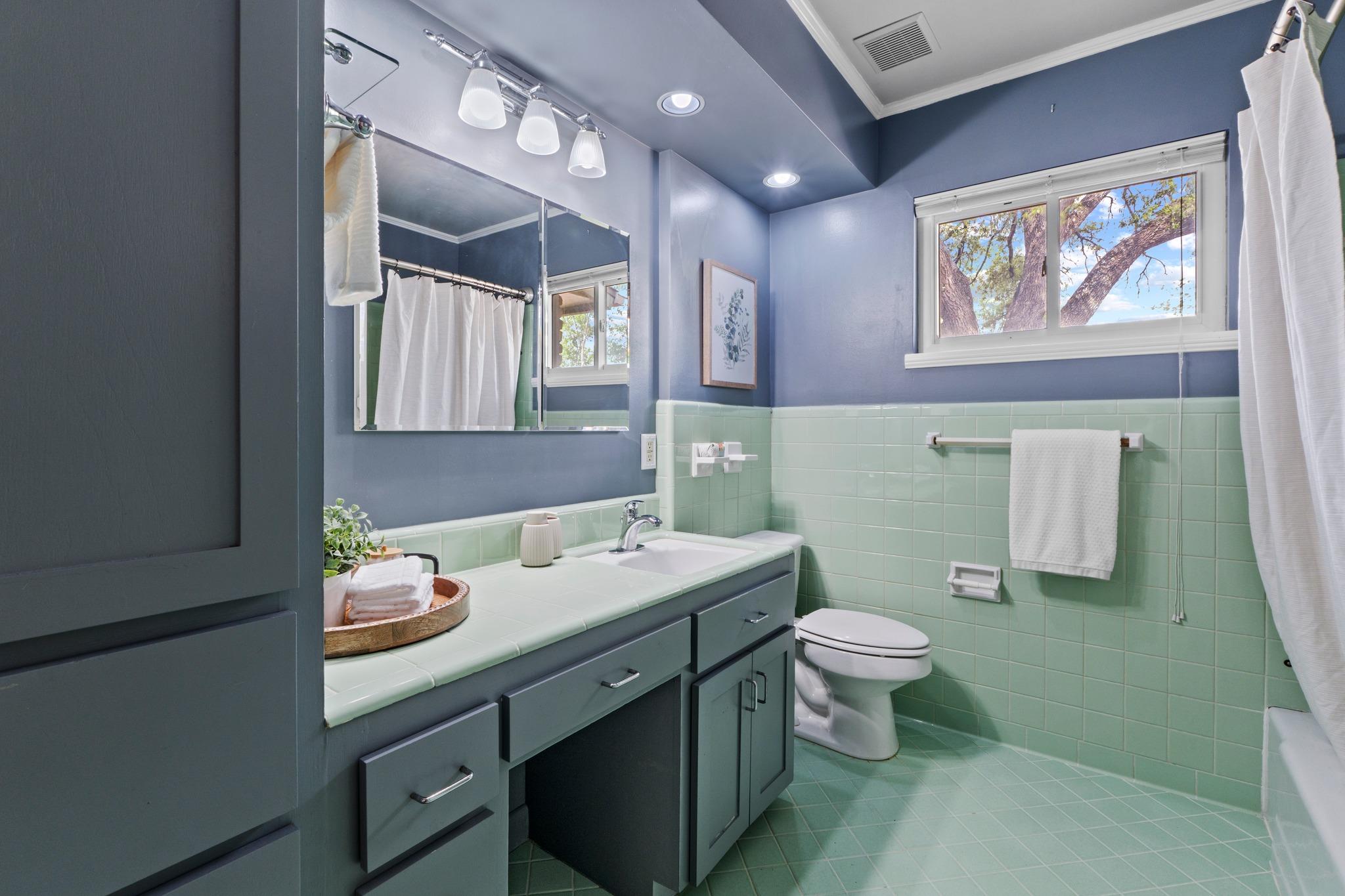 7605 Meadowview Ln, Austin, TX 78752