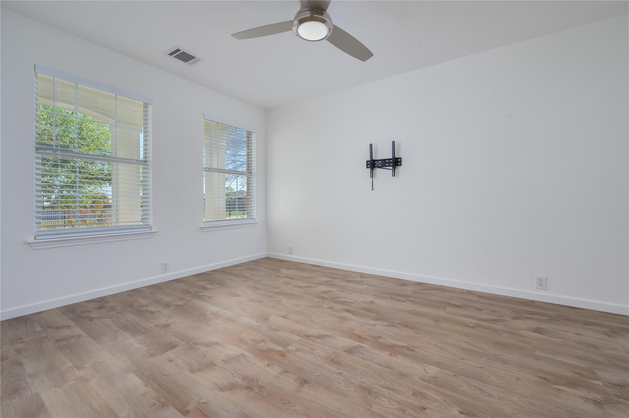 14912 Lantern Dr, Pflugerville, TX 78660