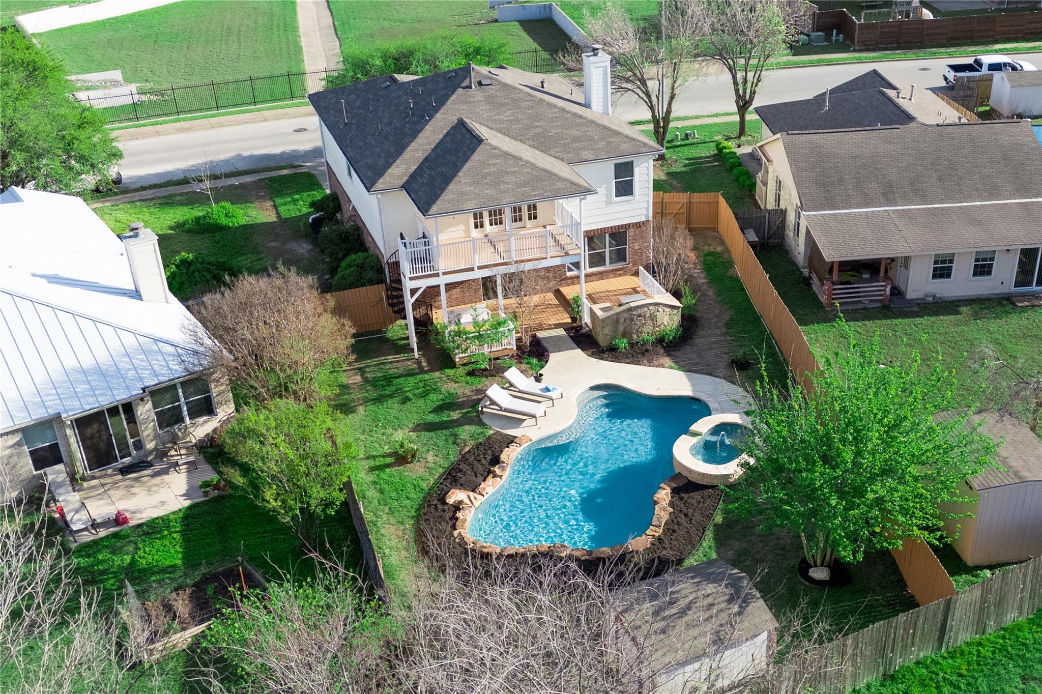 14912 Lantern Dr, Pflugerville, TX 78660