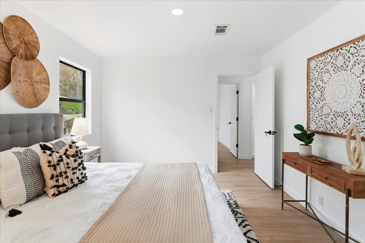 1109 Arcadia Ave, Austin, TX 78757