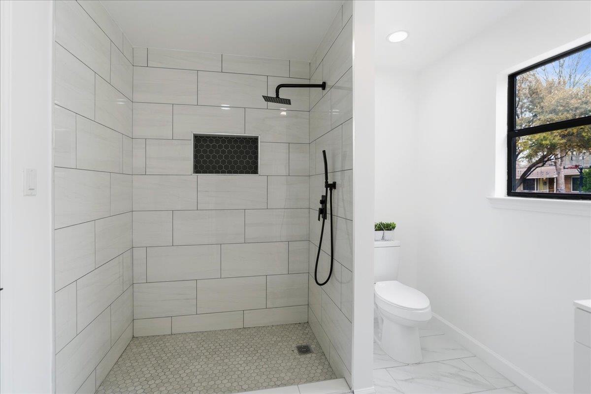 1109 Arcadia Ave, Austin, TX 78757