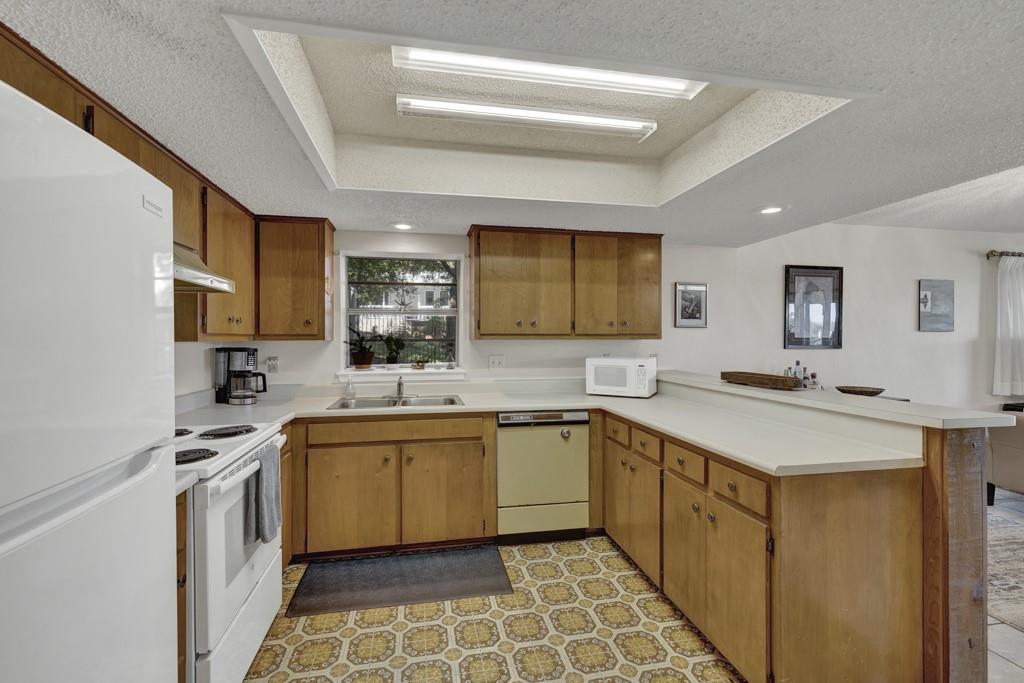 1871 Patty Dr, Canyon Lake, TX 78133