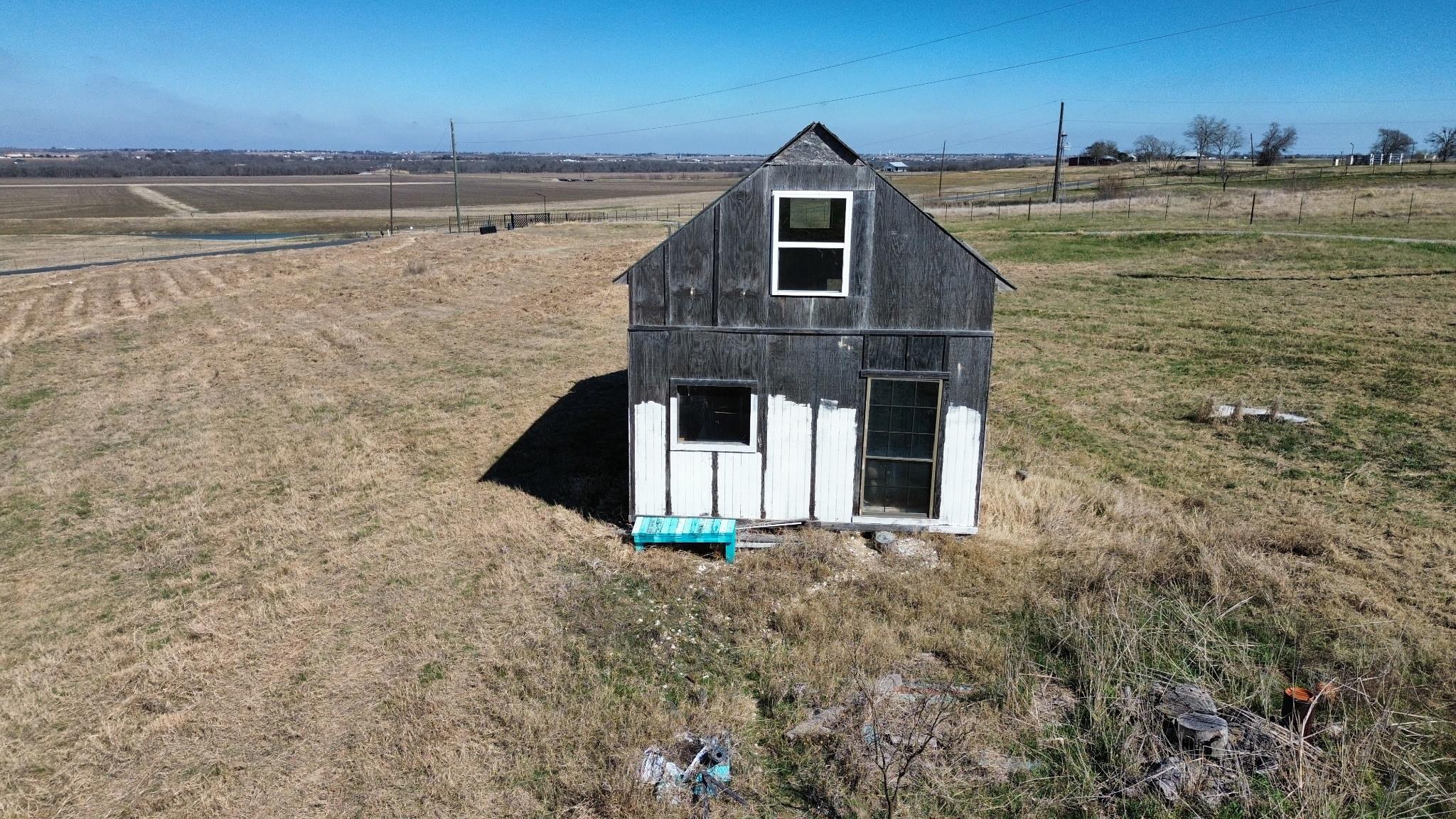 668 County Road 451, Taylor, TX 76574