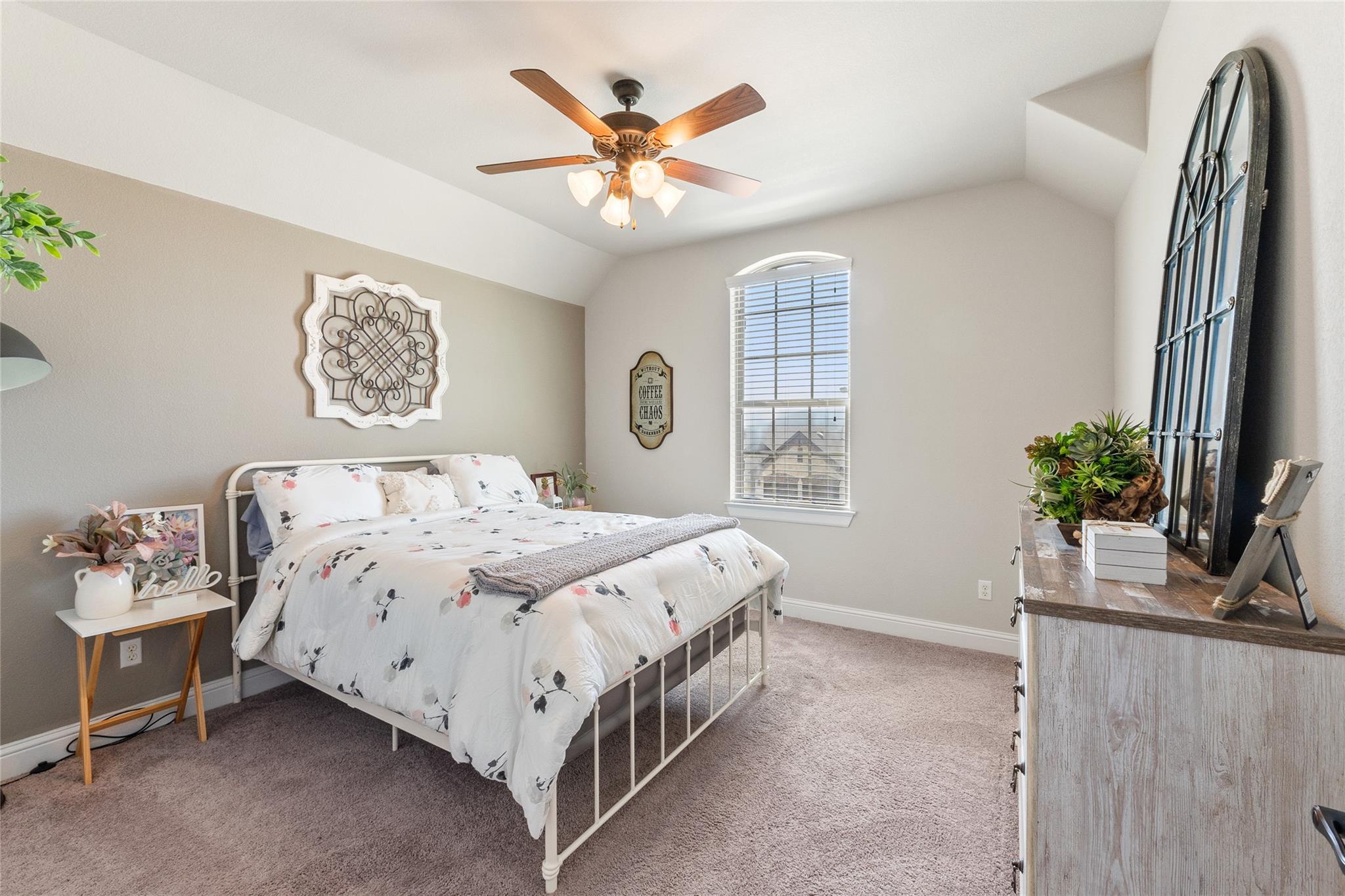 5834 Casstello Dr, Round Rock, TX 78665