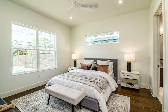 1305 Morrow St, Austin, TX 78757