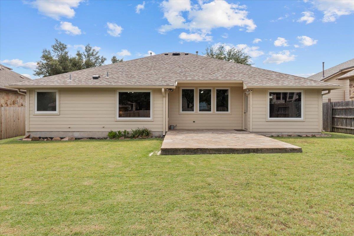 330 Canterbury Dr, Austin, TX 78737